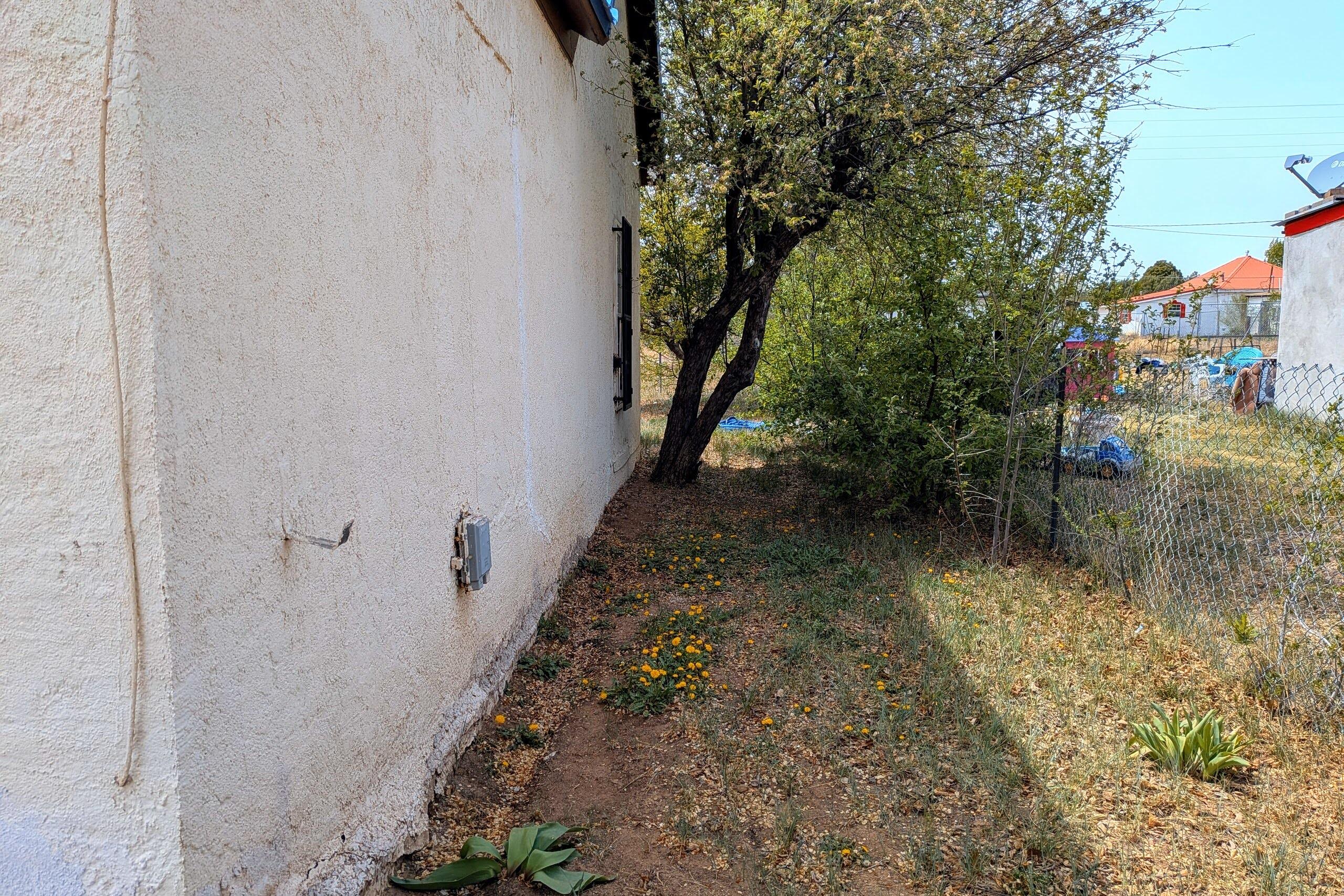 105 S Roosevelt Avenue