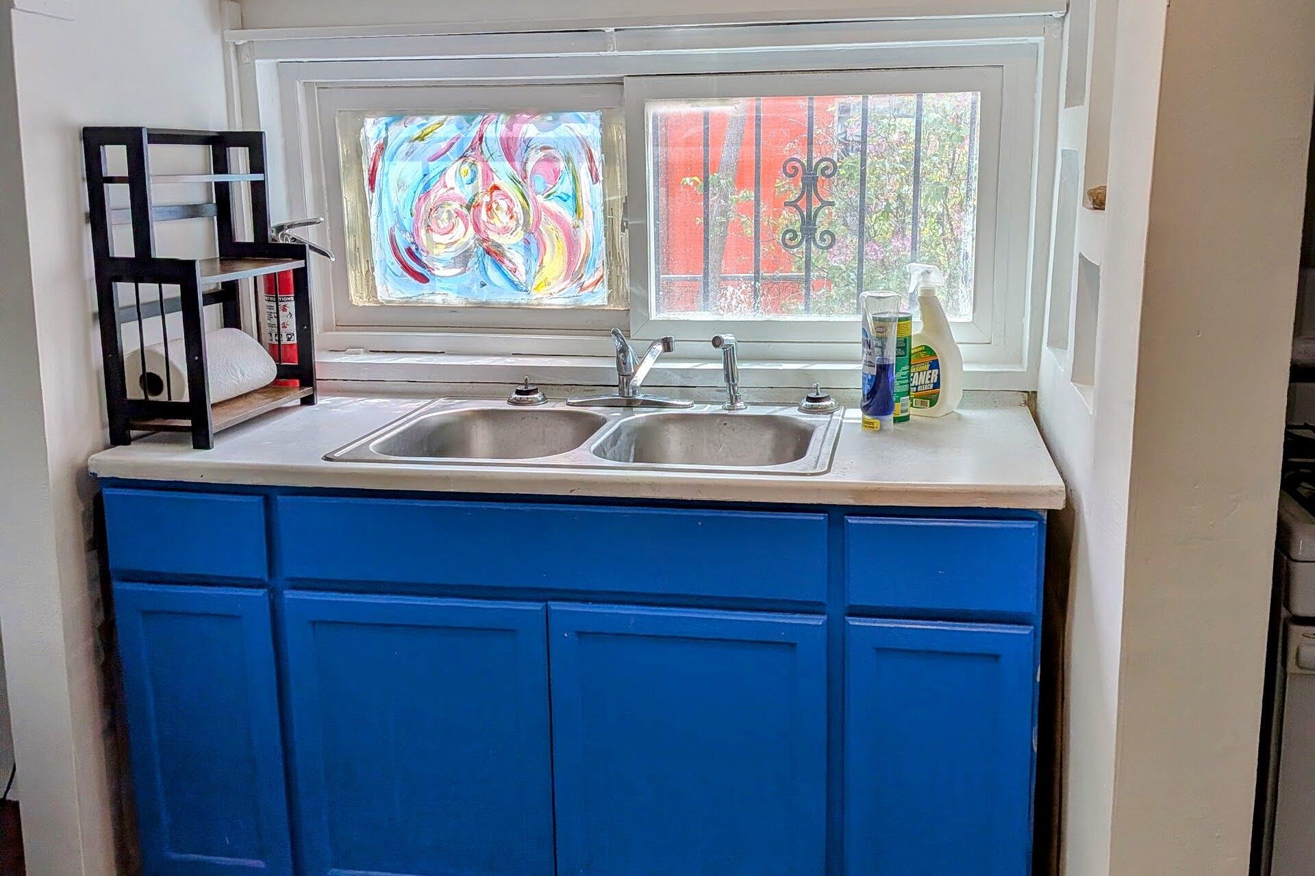 105 S Roosevelt Avenue