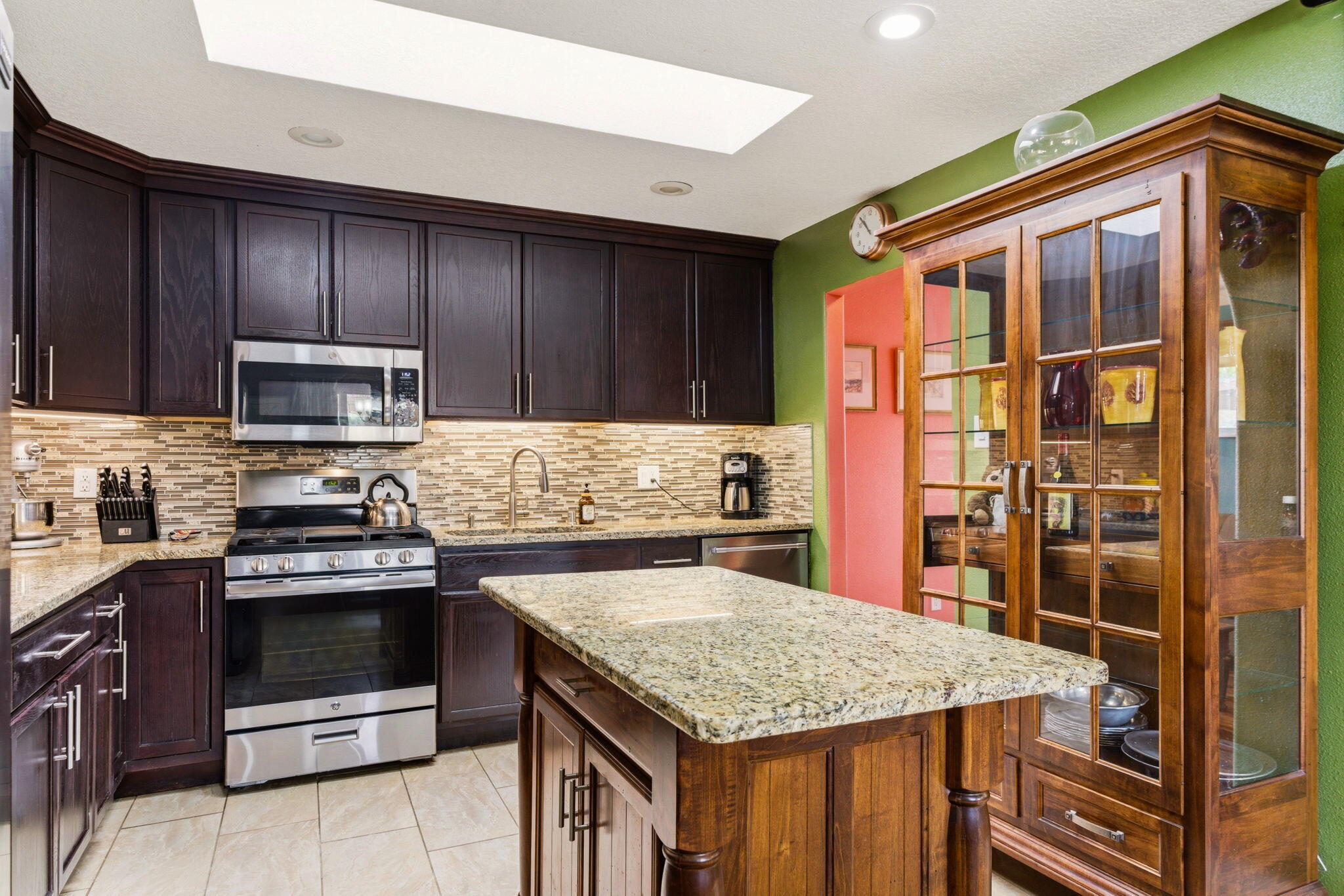 1309 San Lorenzo Avenue NW