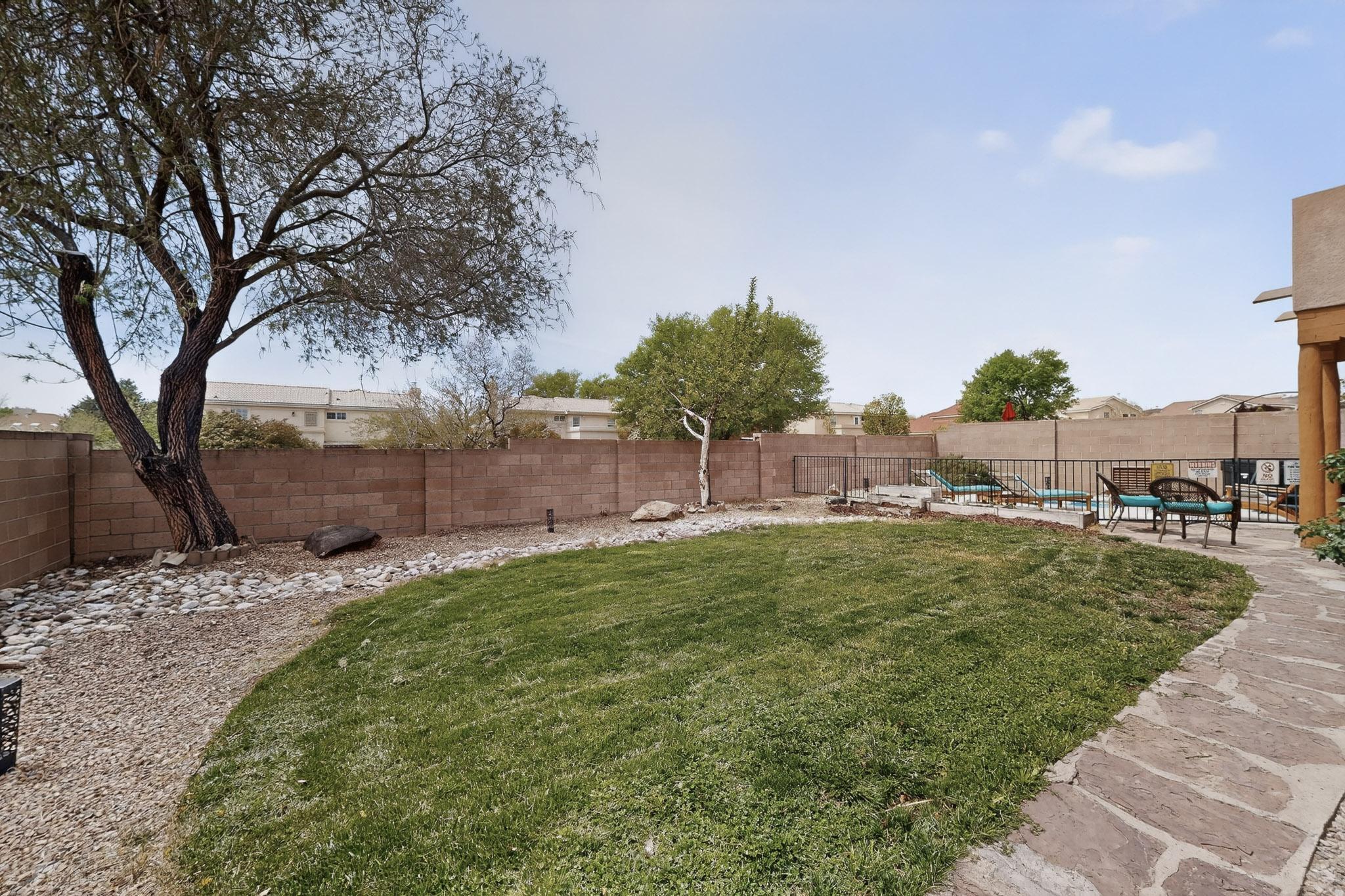 4112 Rancho Gusto NW