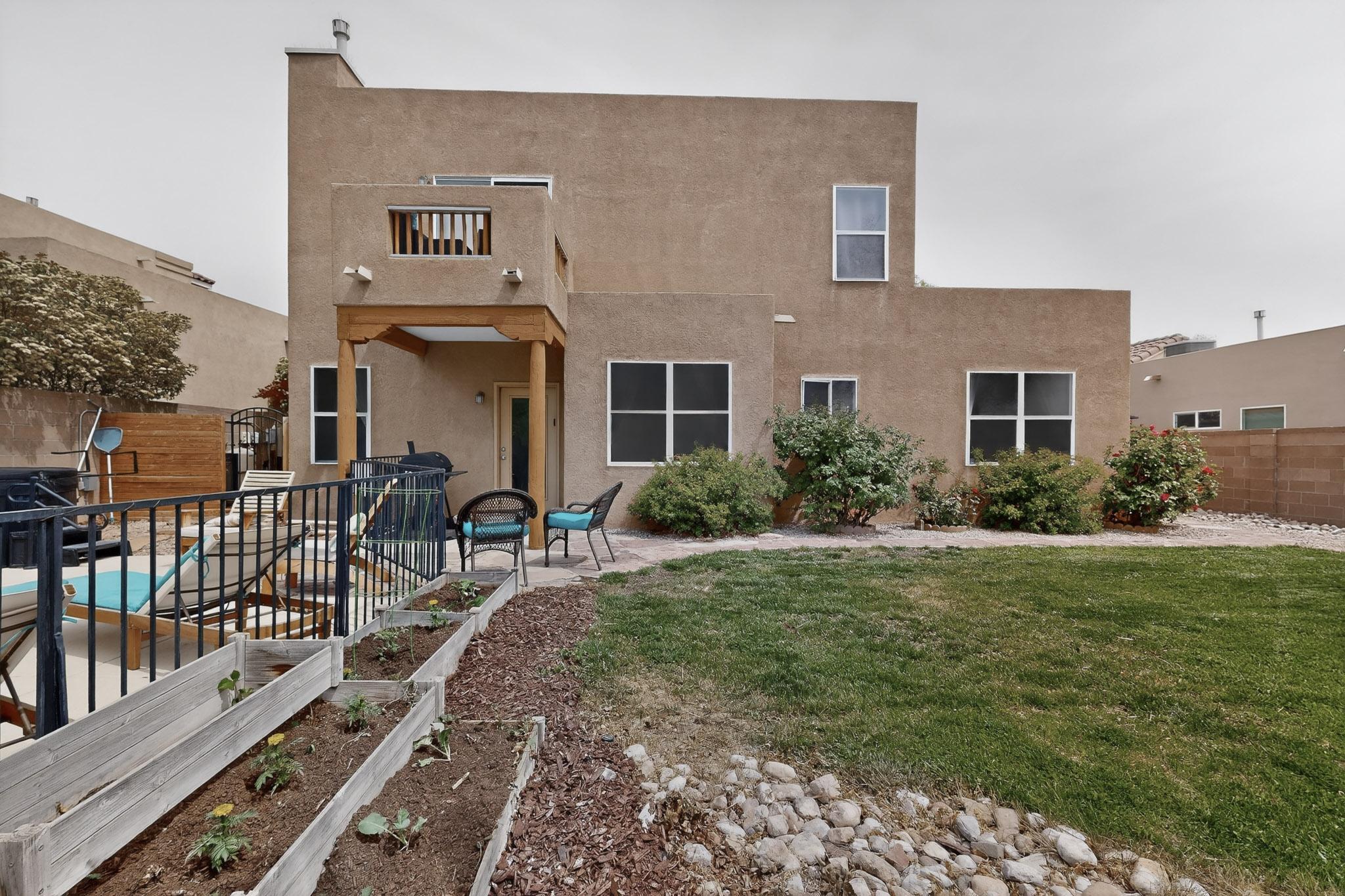 4112 Rancho Gusto NW