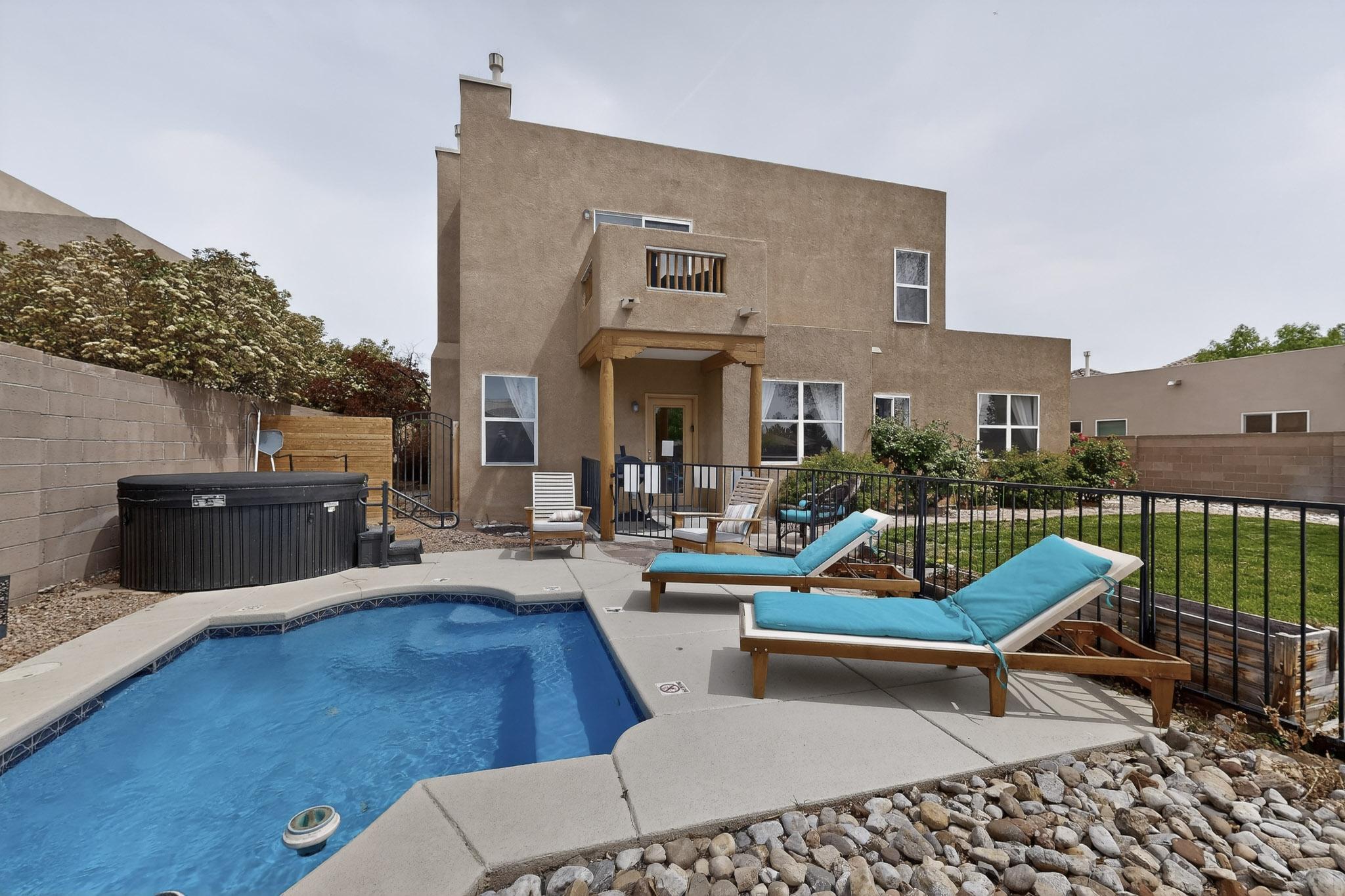 4112 Rancho Gusto NW