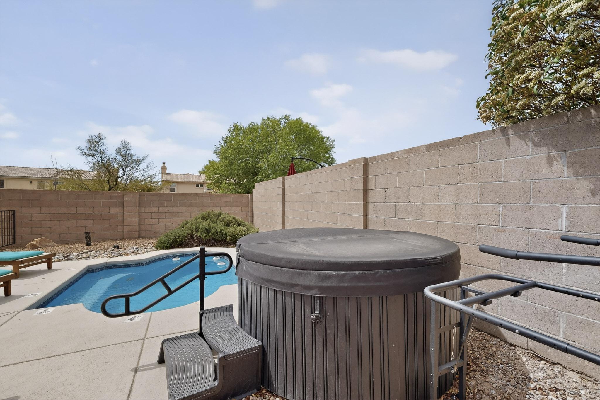 4112 Rancho Gusto NW