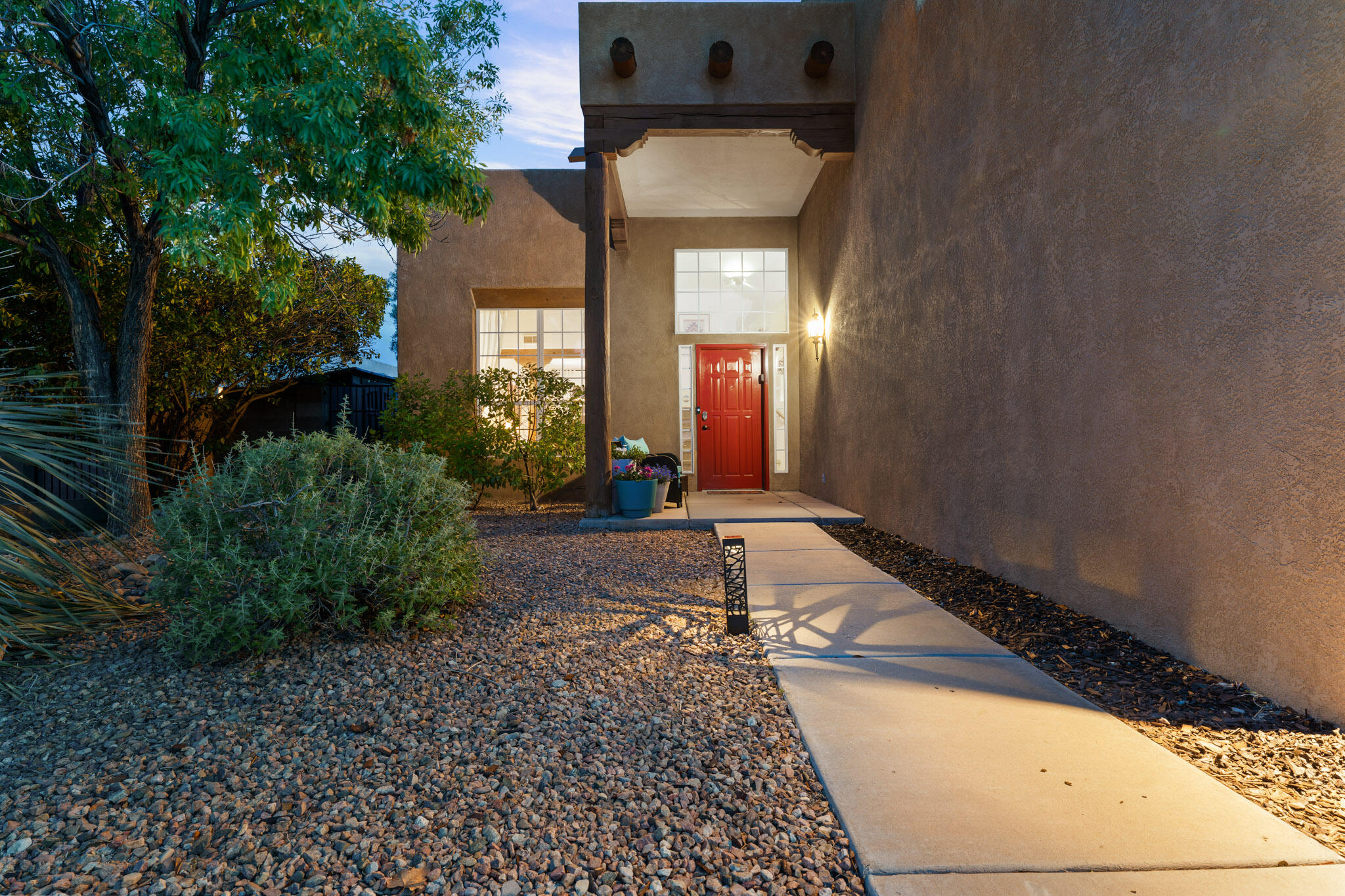 4112 Rancho Gusto NW