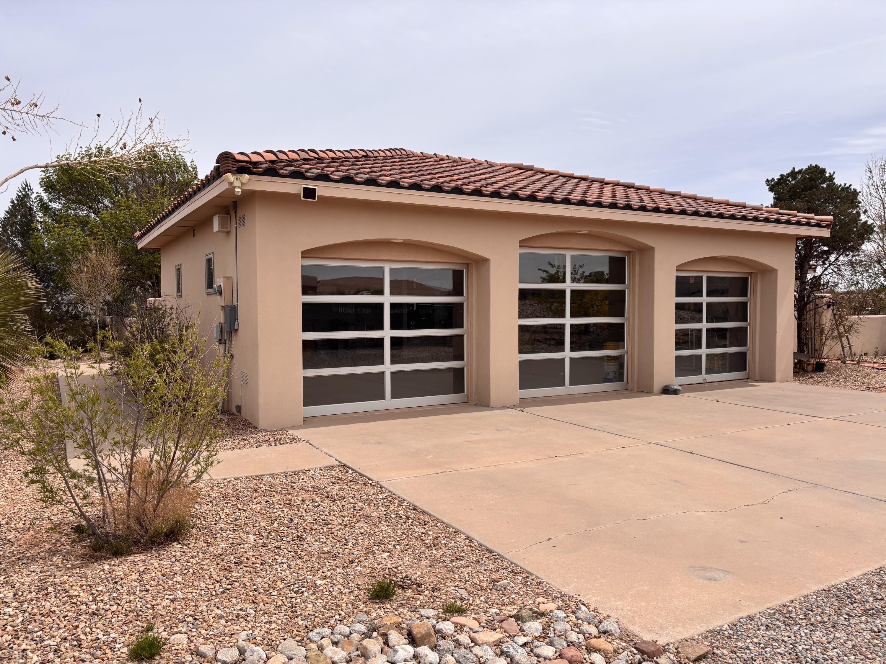 4512 Huron Drive NE