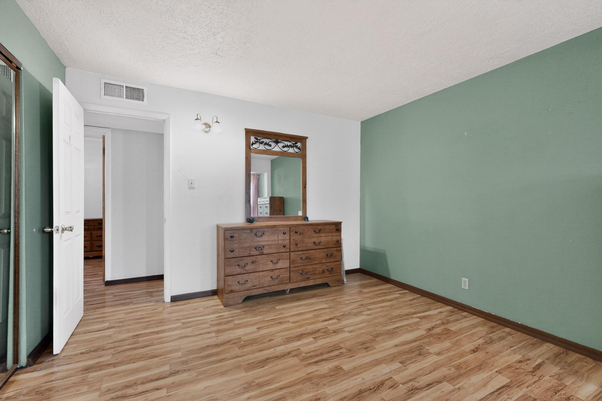 4659 Gordon Road