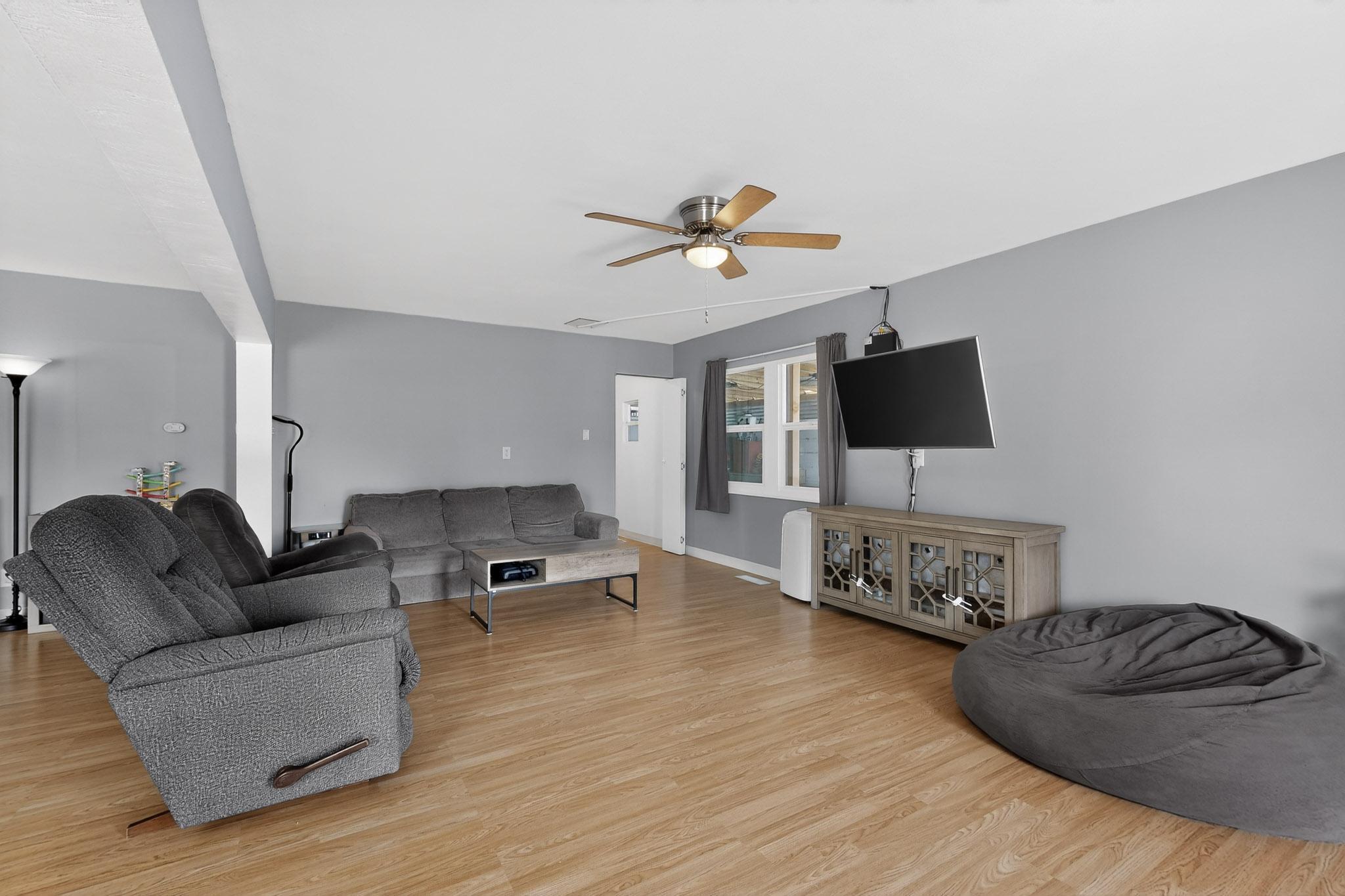 4913 Palo Duro Avenue NE