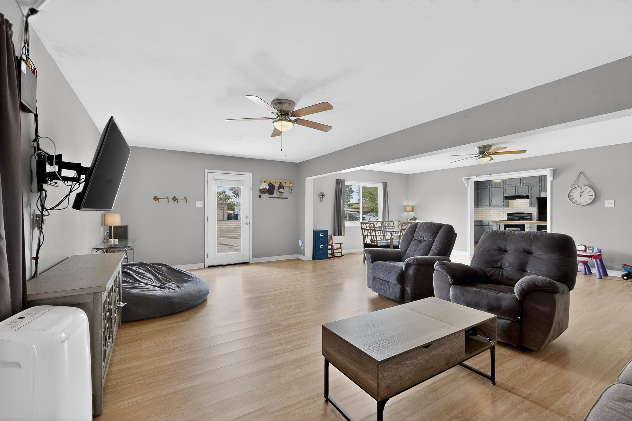 4913 Palo Duro Avenue NE