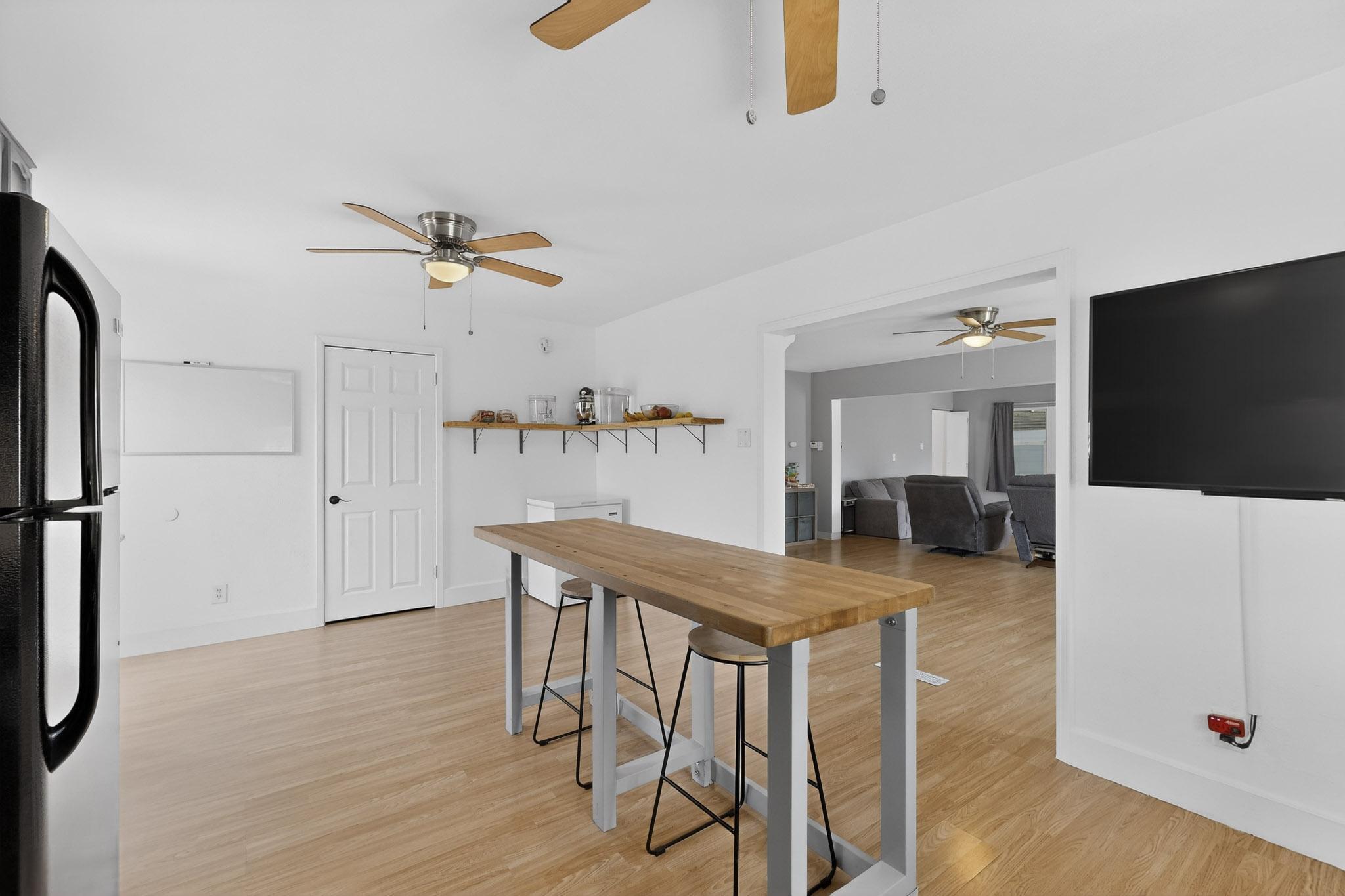 4913 Palo Duro Avenue NE