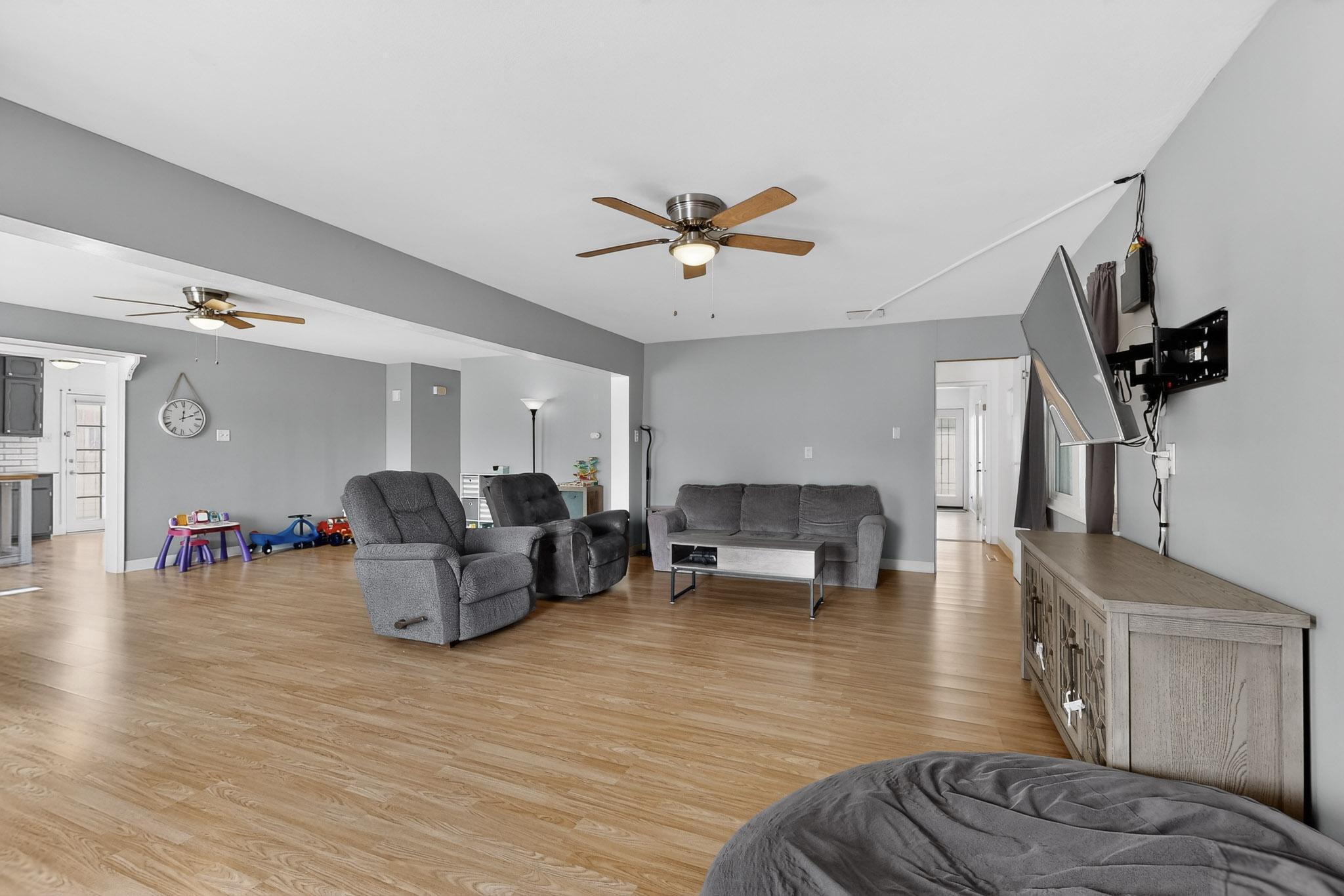 4913 Palo Duro Avenue NE