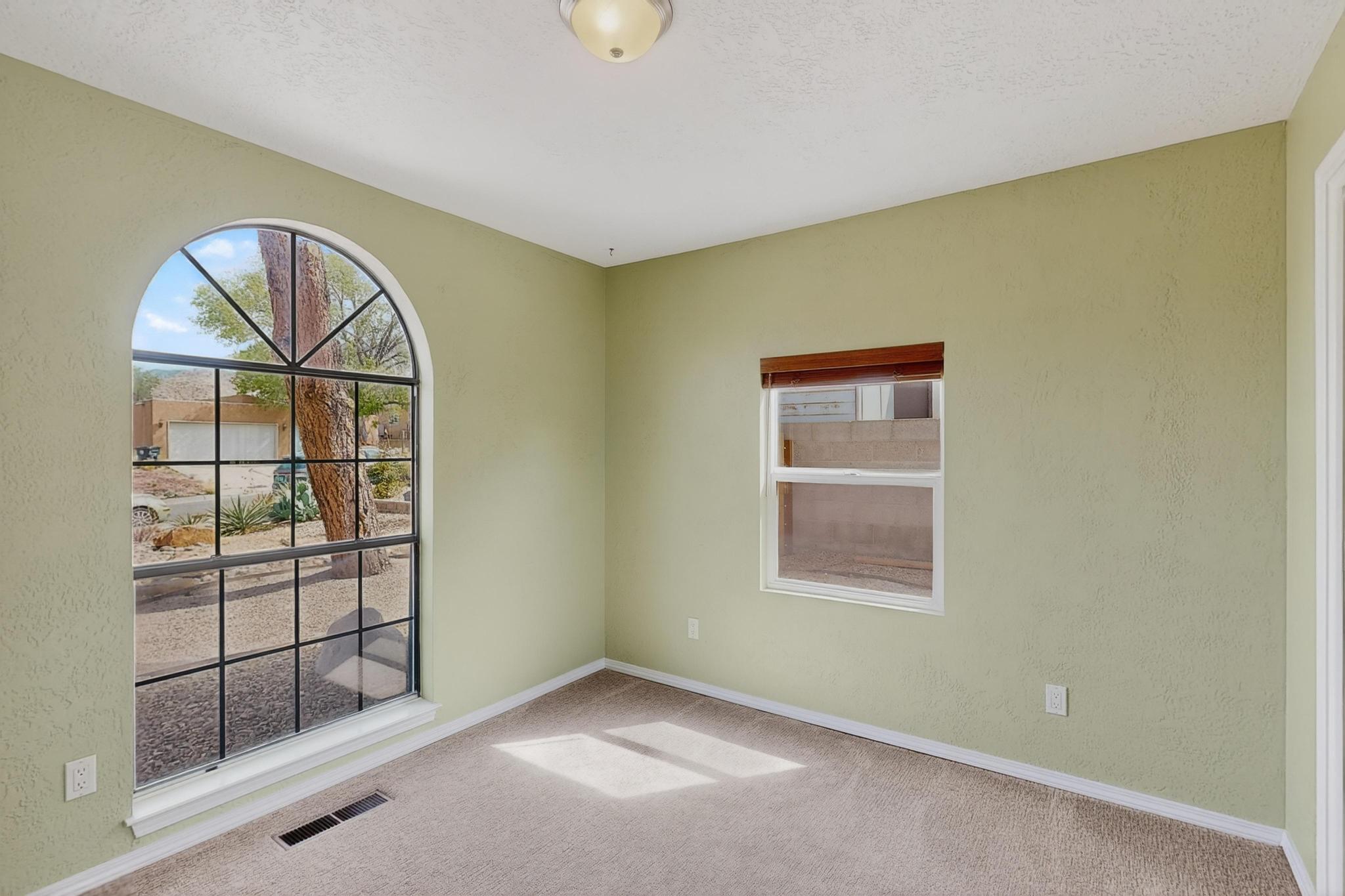 14208 Turner Court NE