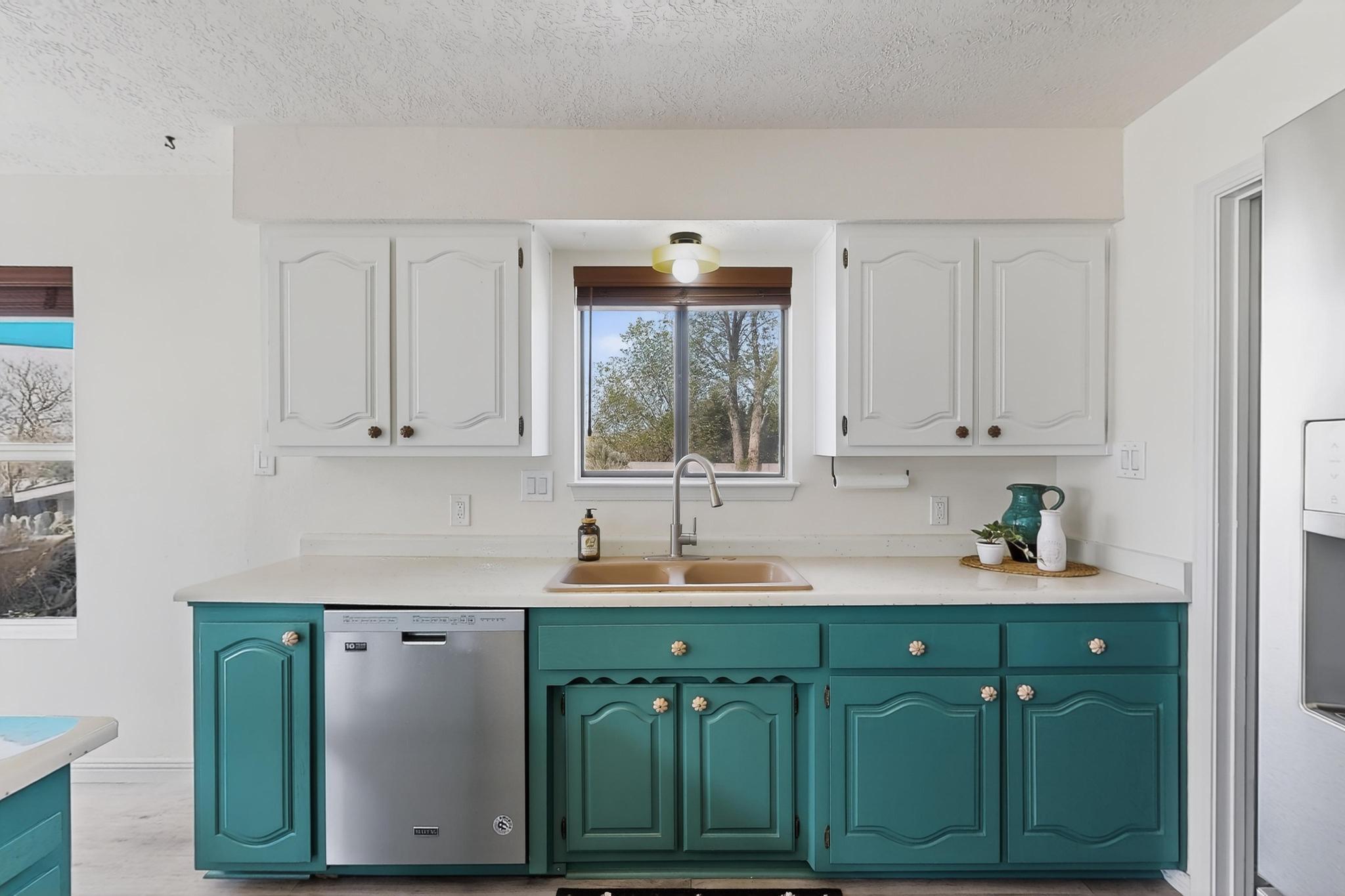 14208 Turner Court NE