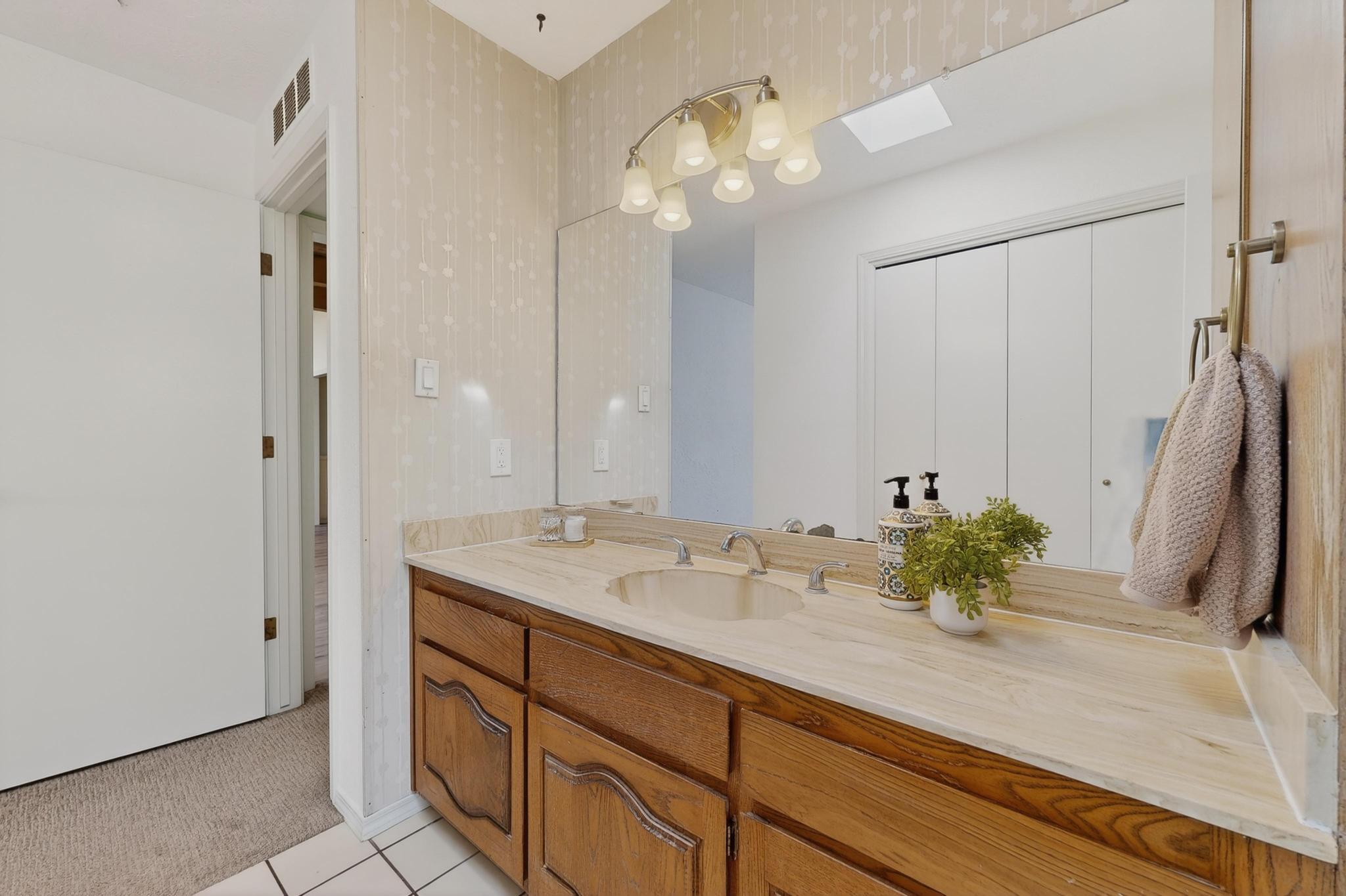 14208 Turner Court NE