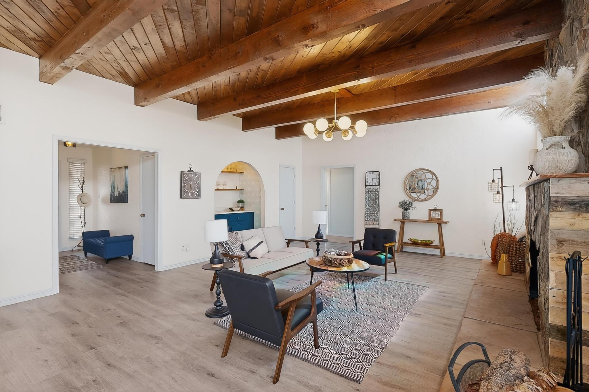 14208 Turner Court NE