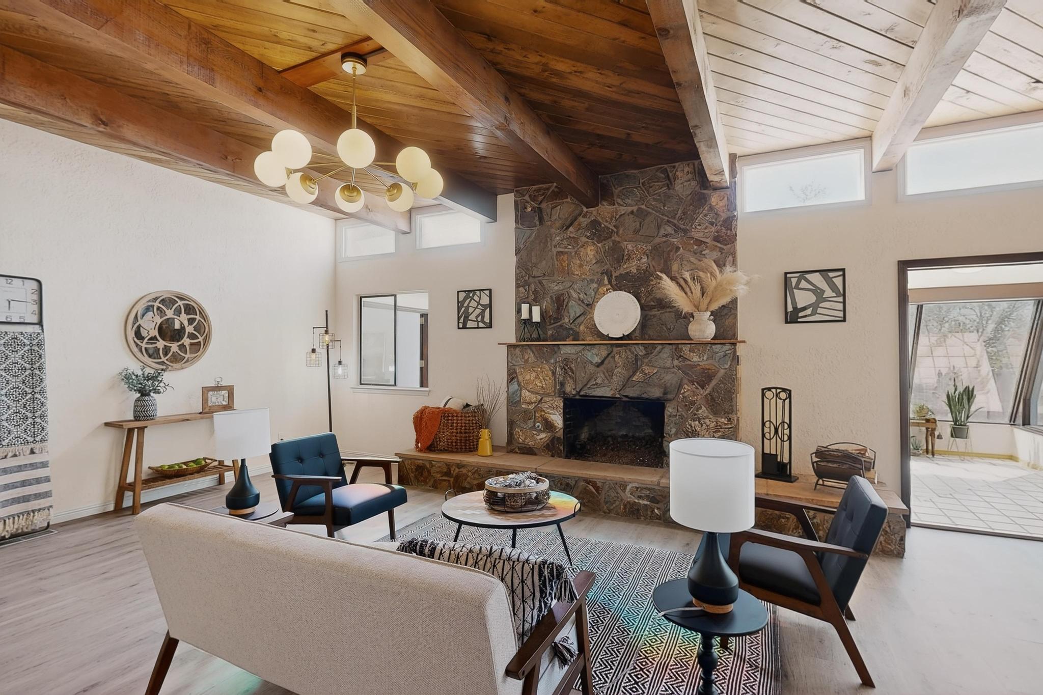 14208 Turner Court NE