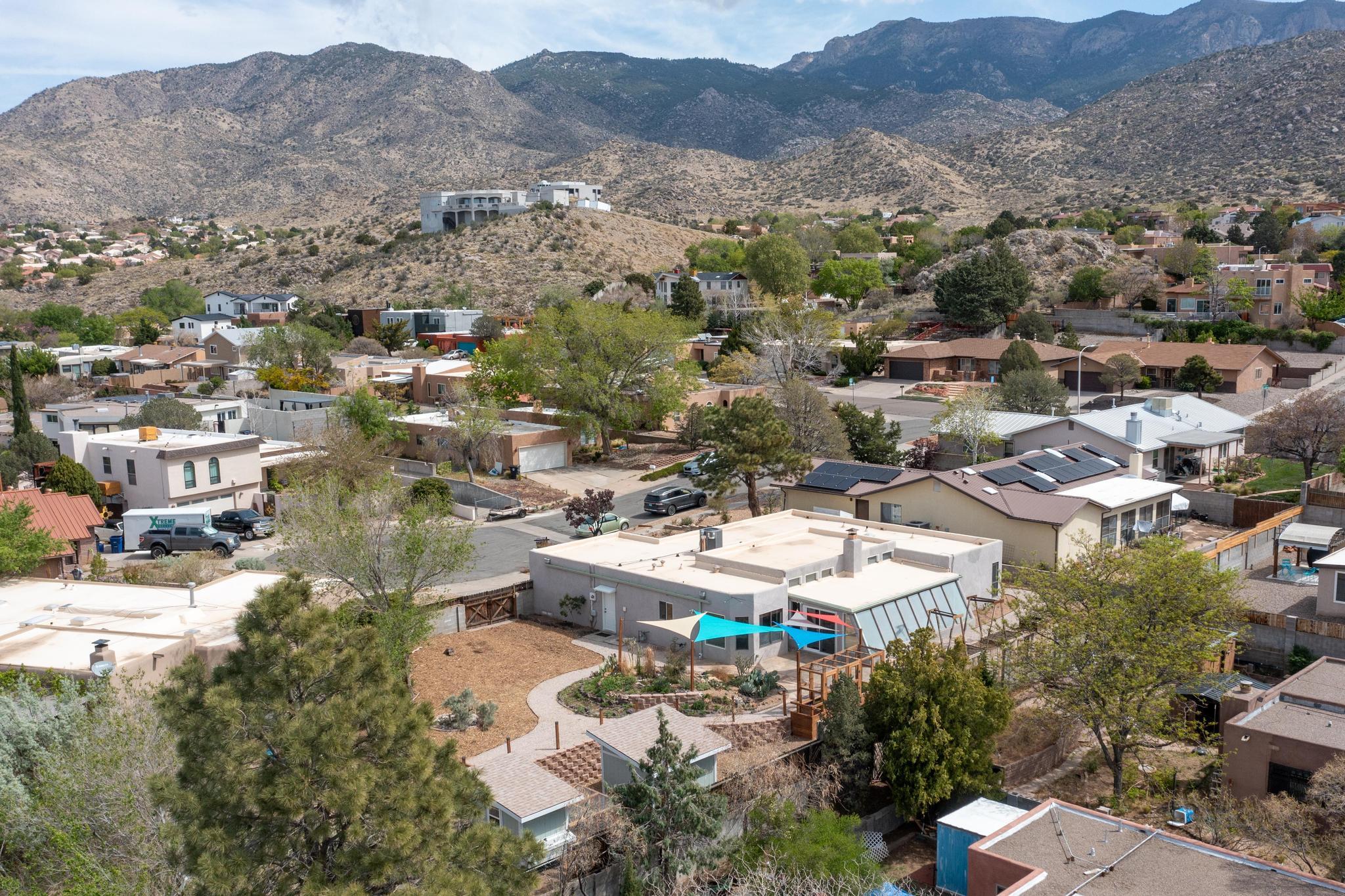 14208 Turner Court NE