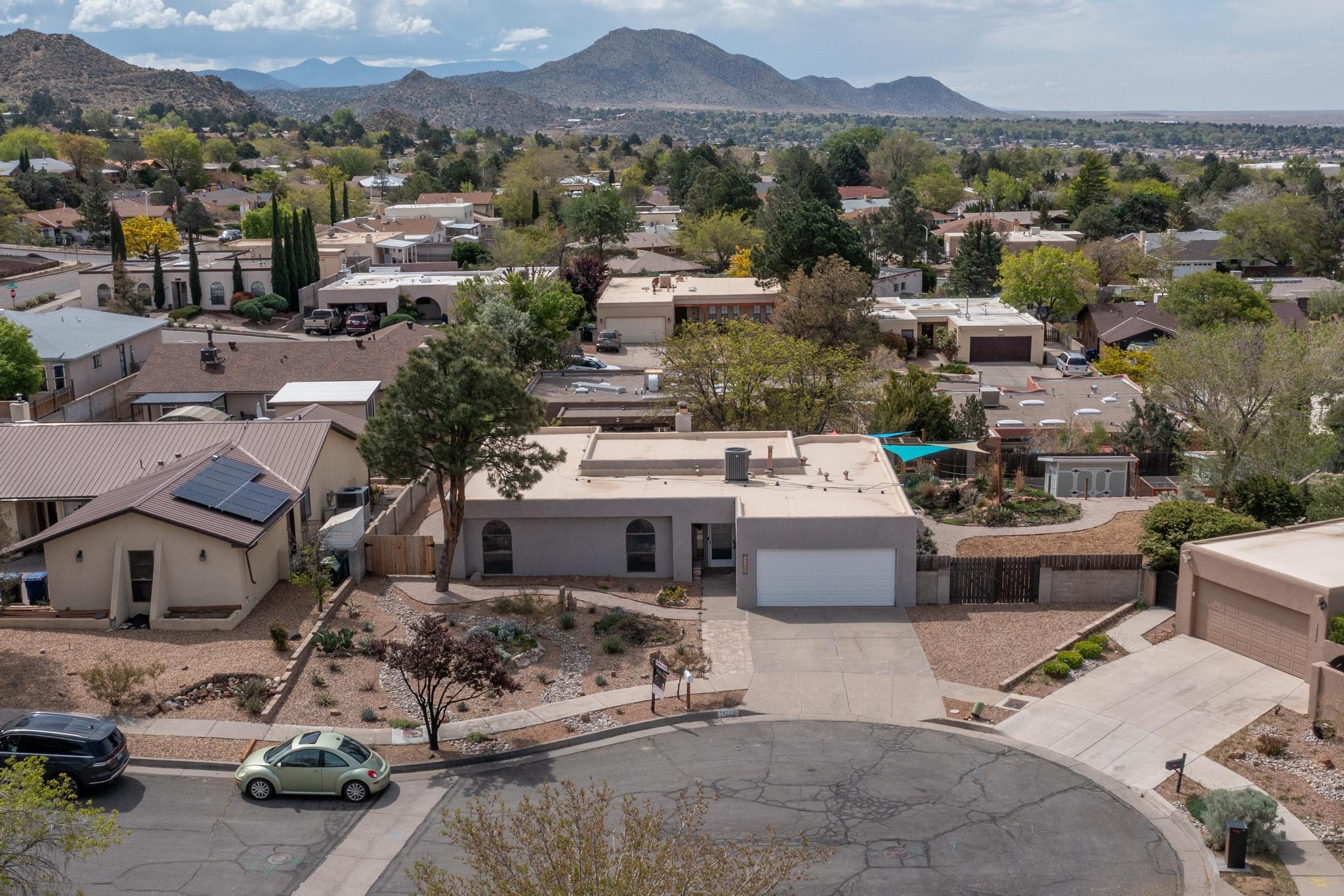 14208 Turner Court NE