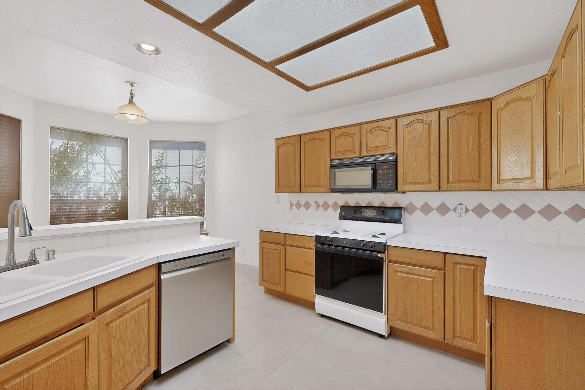 10529 Calle Sombra NW