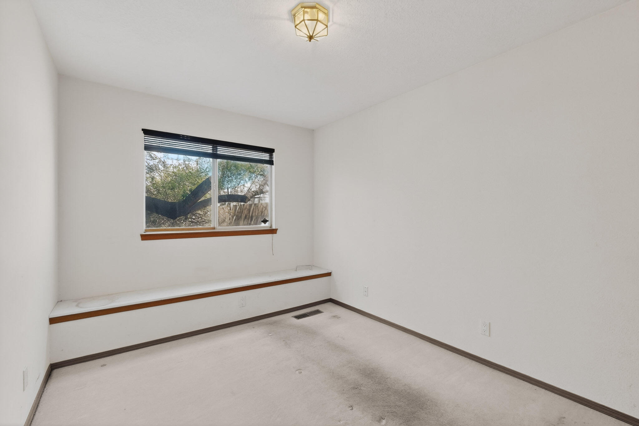 10529 Calle Sombra NW