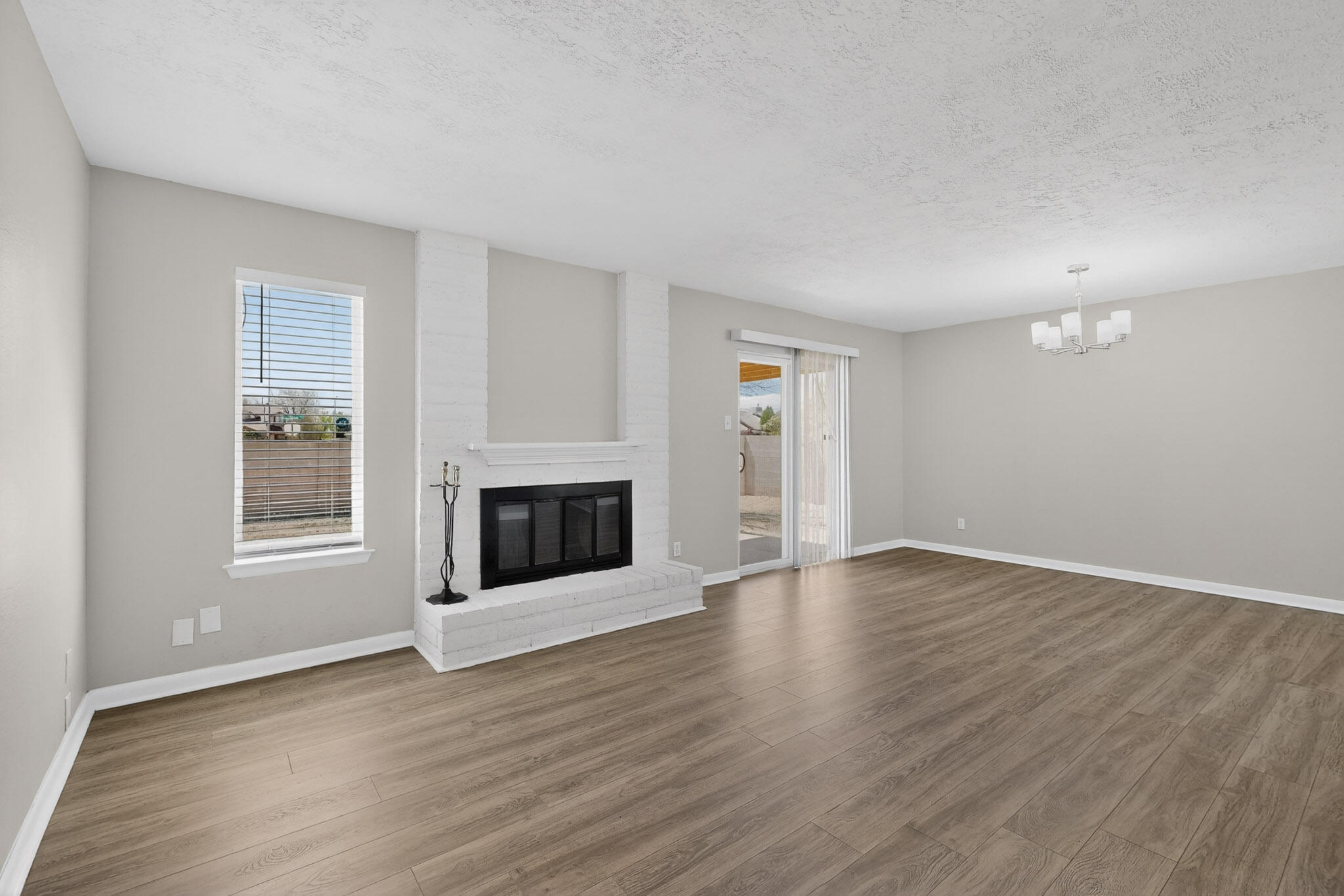 5208 Territorial Road NW