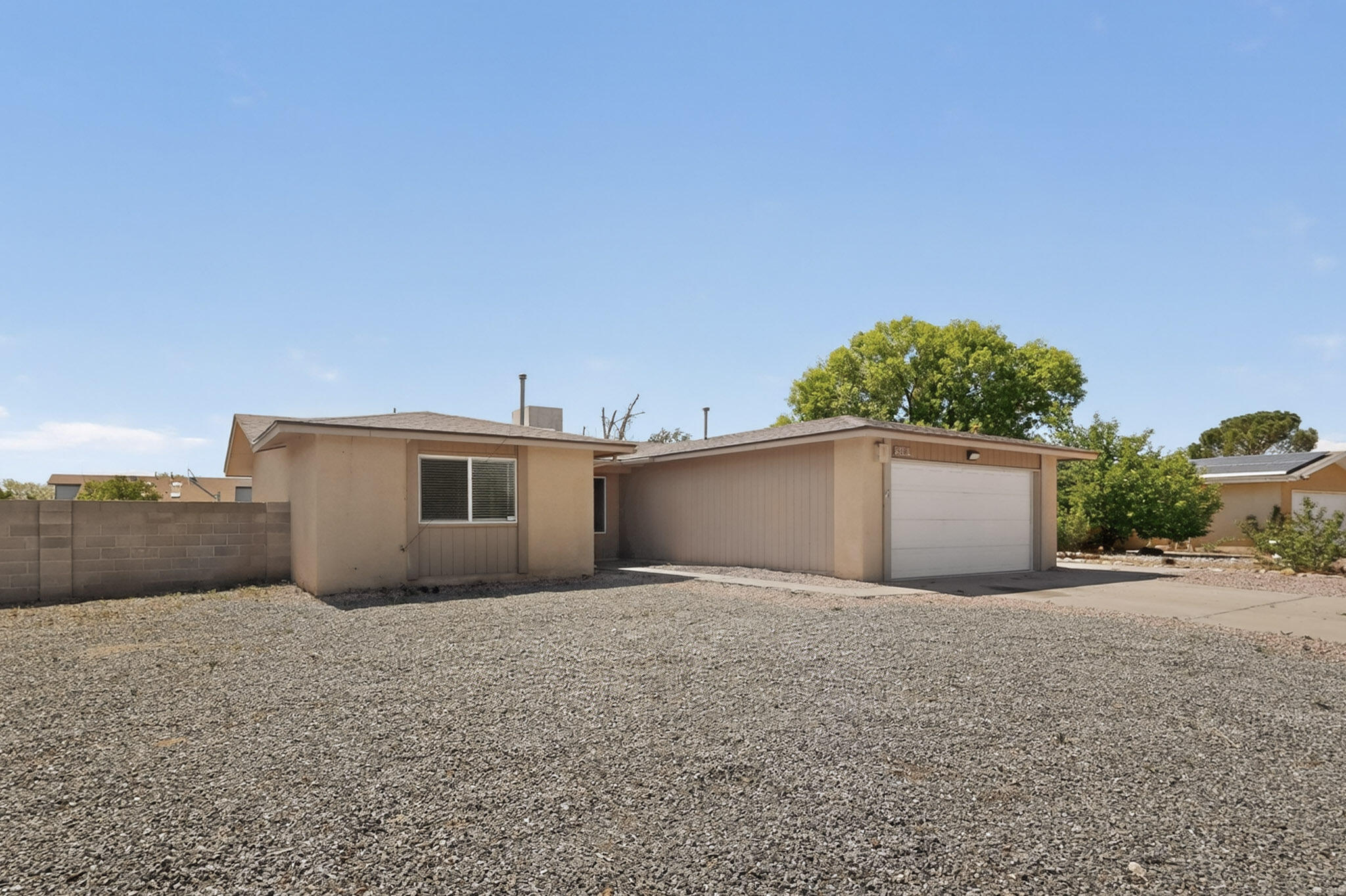 5208 Territorial Road NW