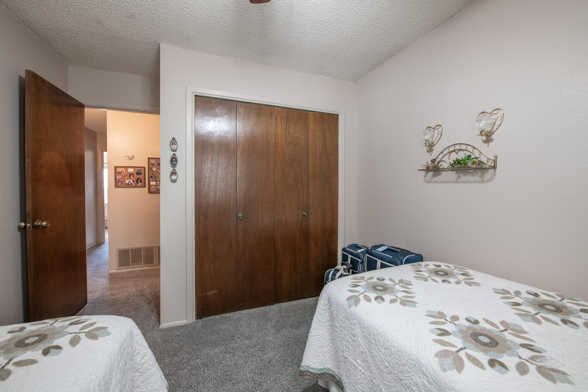 8004 RUIDOSO Road NE