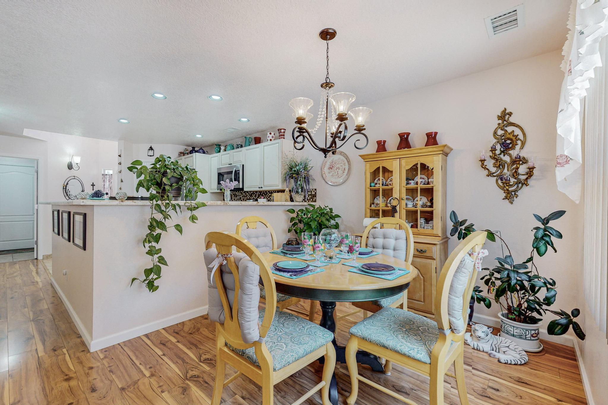 5015 Sala De Tomas Drive NW