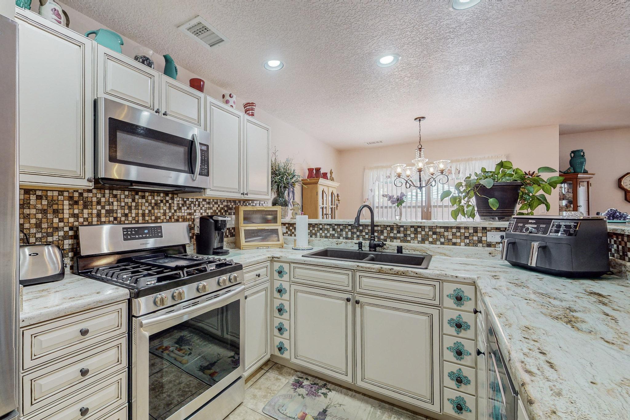 5015 Sala De Tomas Drive NW