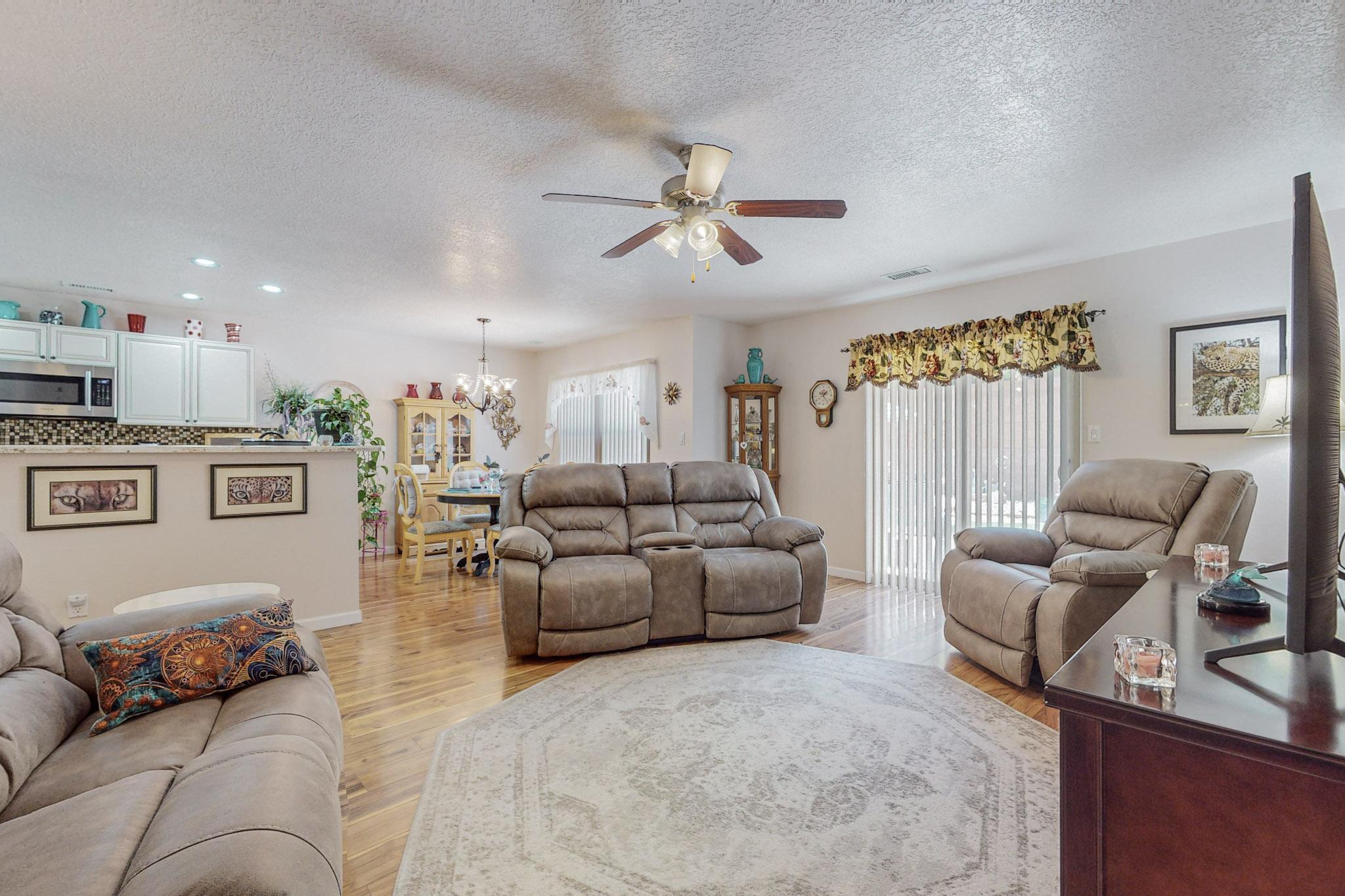 5015 Sala De Tomas Drive NW