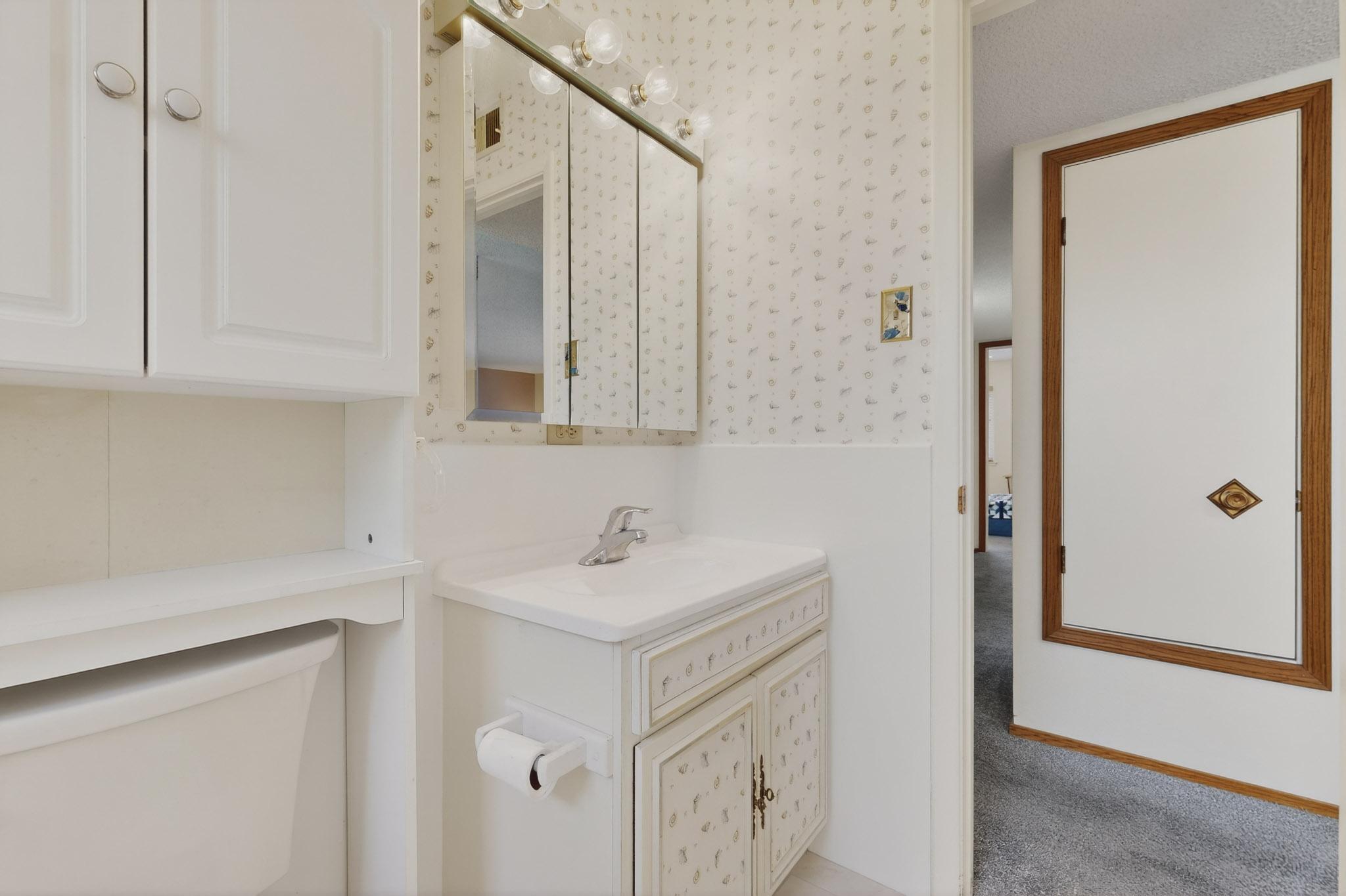 3400 Black Hills Road NE