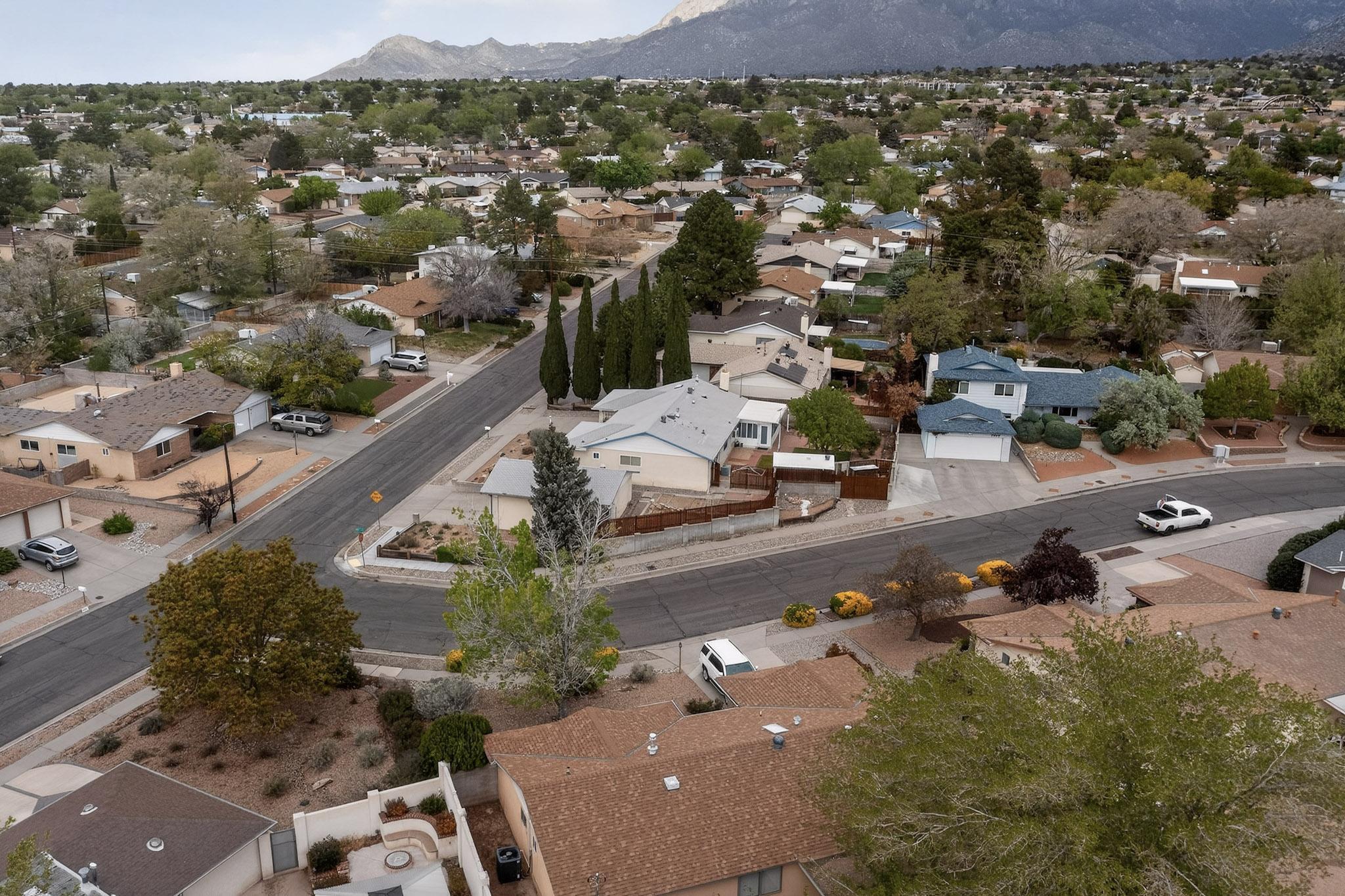 3400 Black Hills Road NE