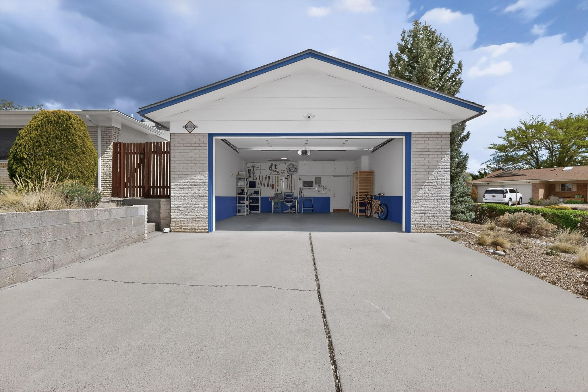 3400 Black Hills Road NE