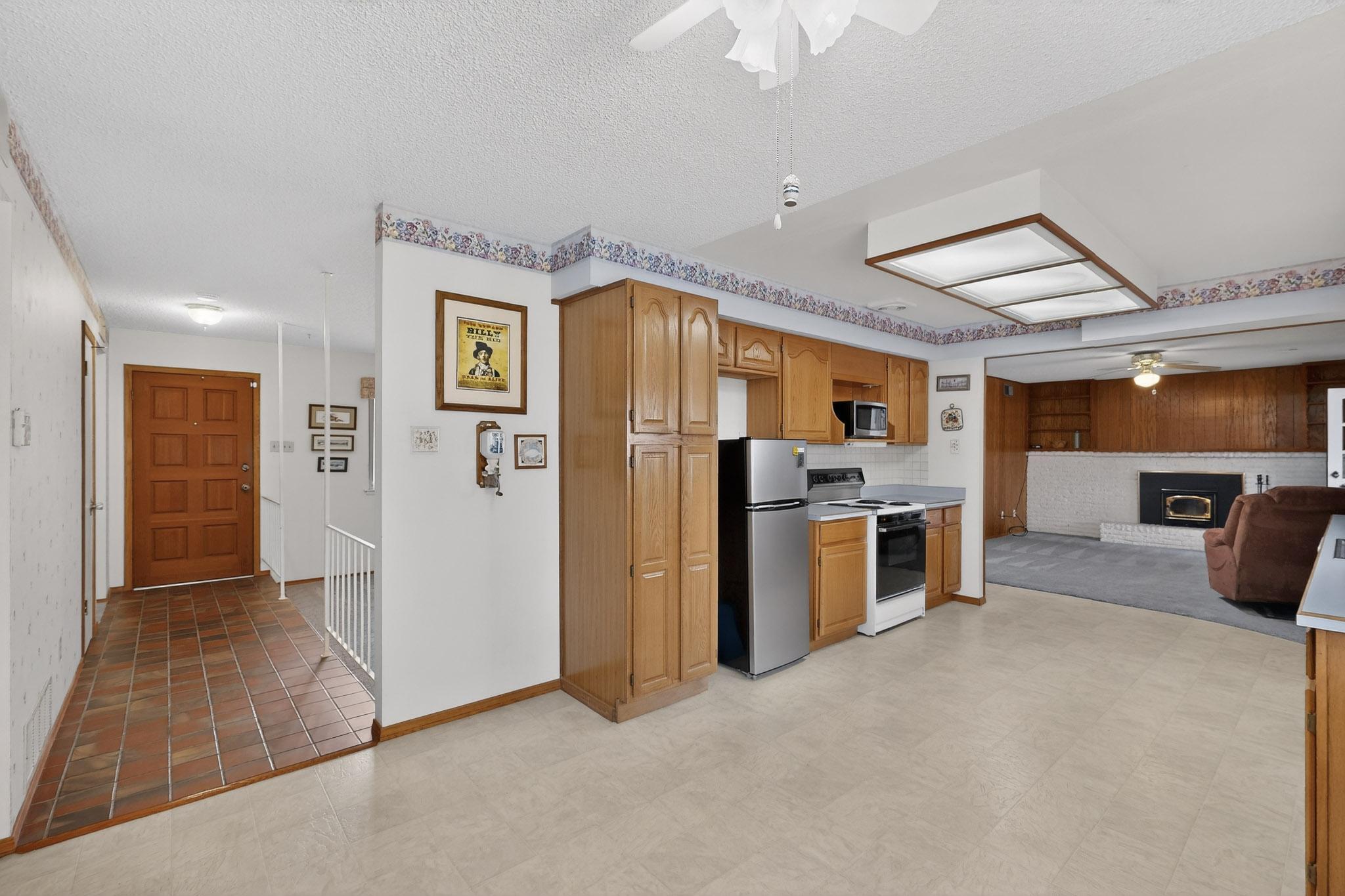 3400 Black Hills Road NE