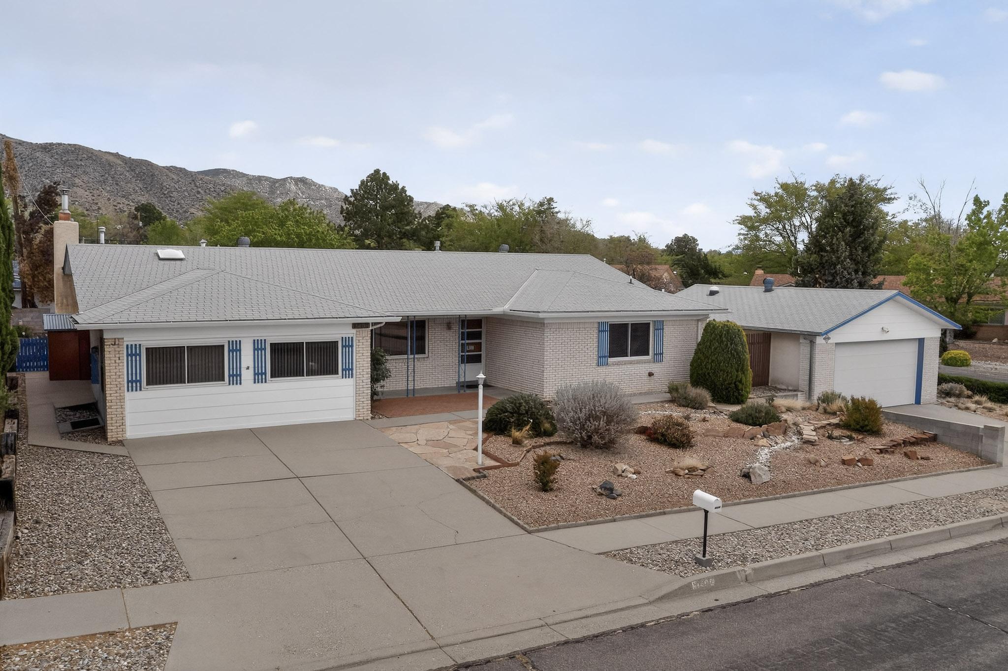 3400 Black Hills Road NE