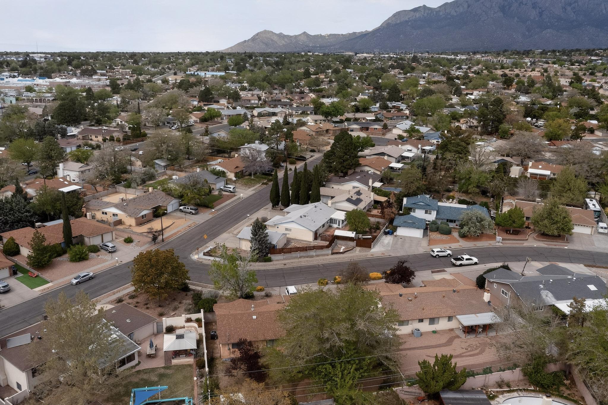 3400 Black Hills Road NE