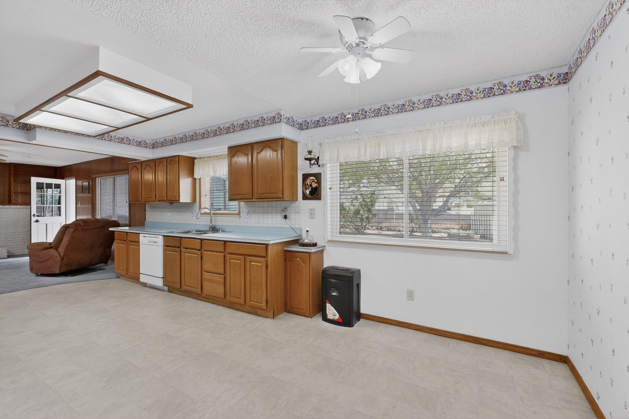 3400 Black Hills Road NE