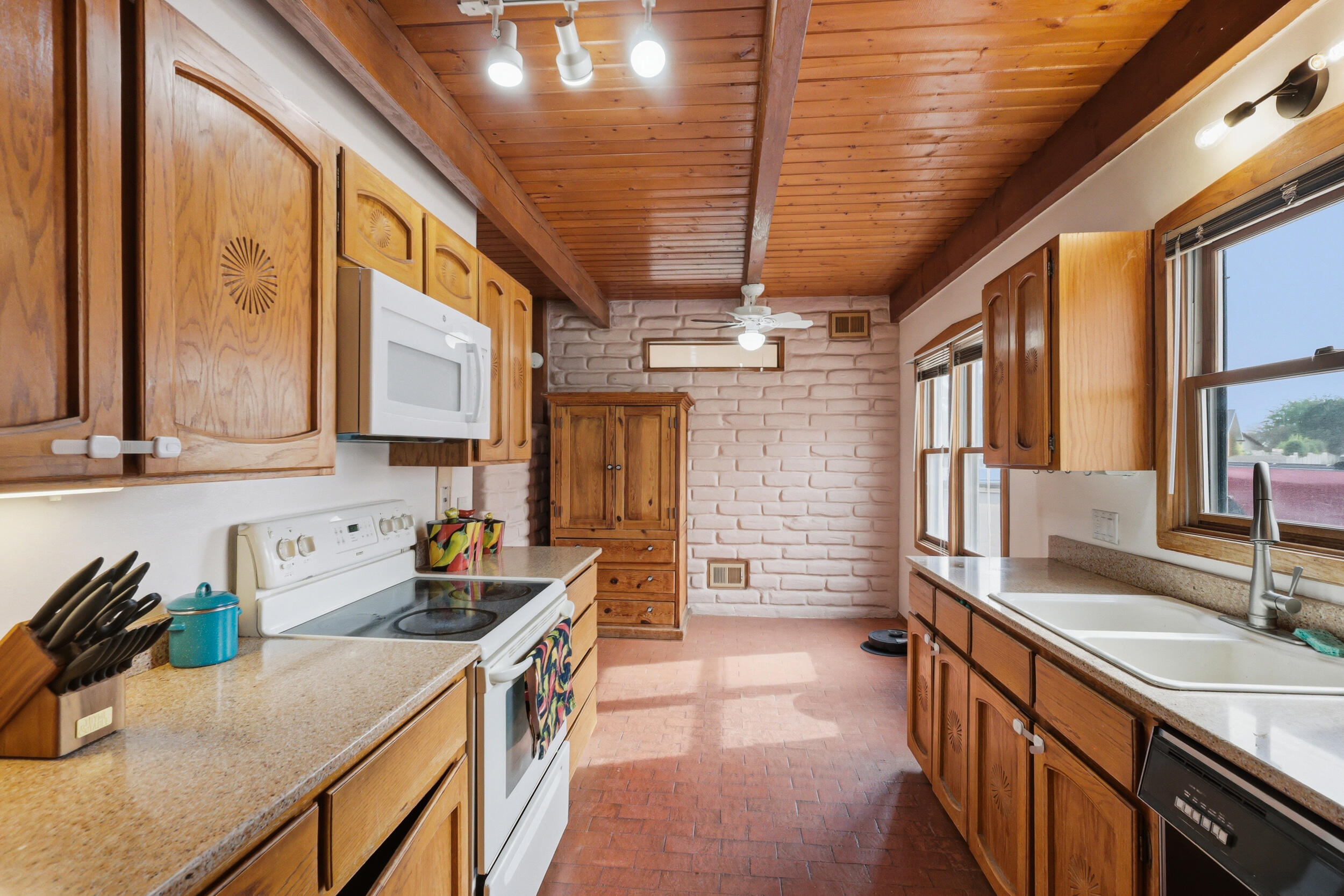 1181 Mesa Loop NW