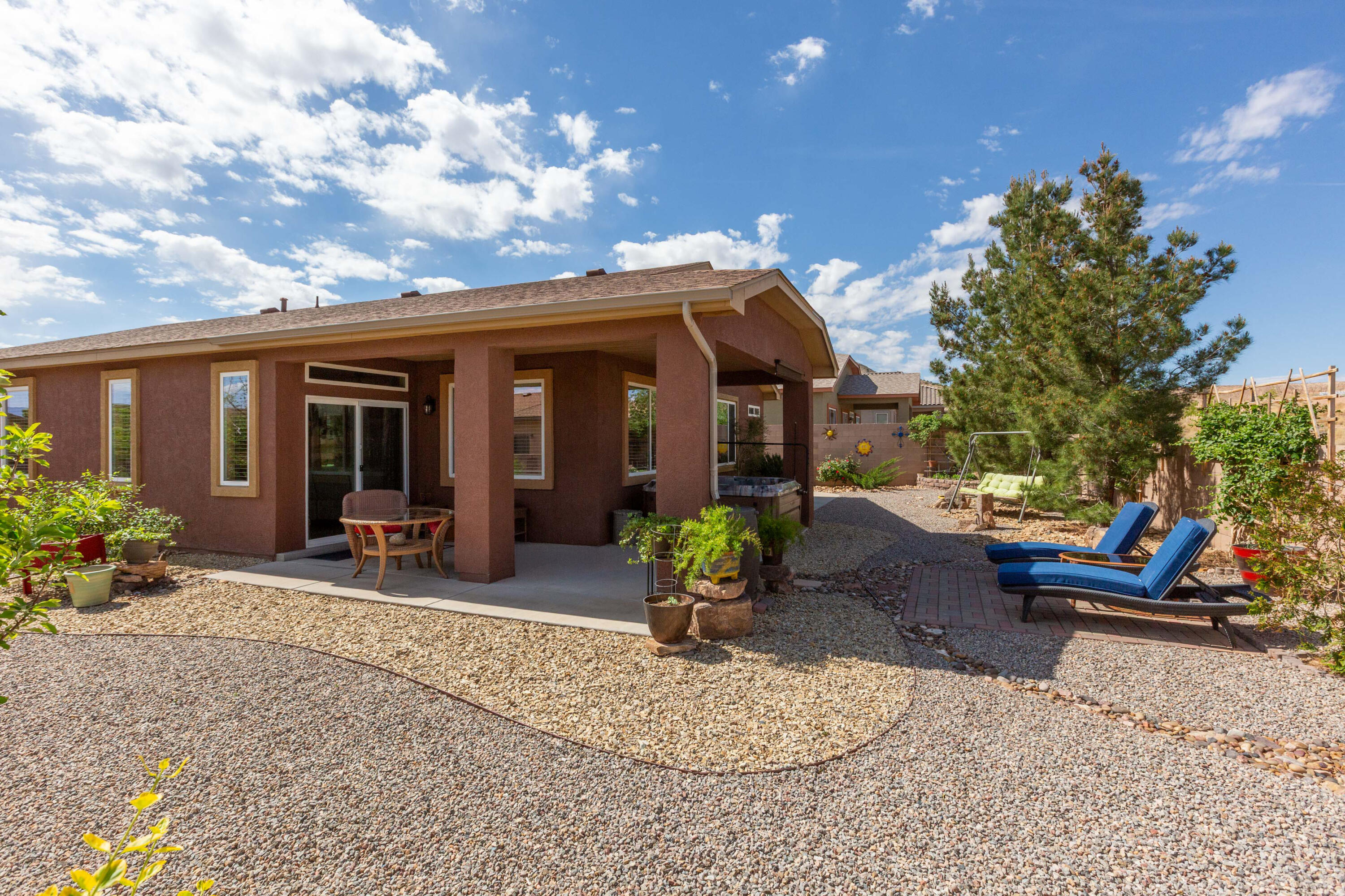 601 Promenade Trail SW