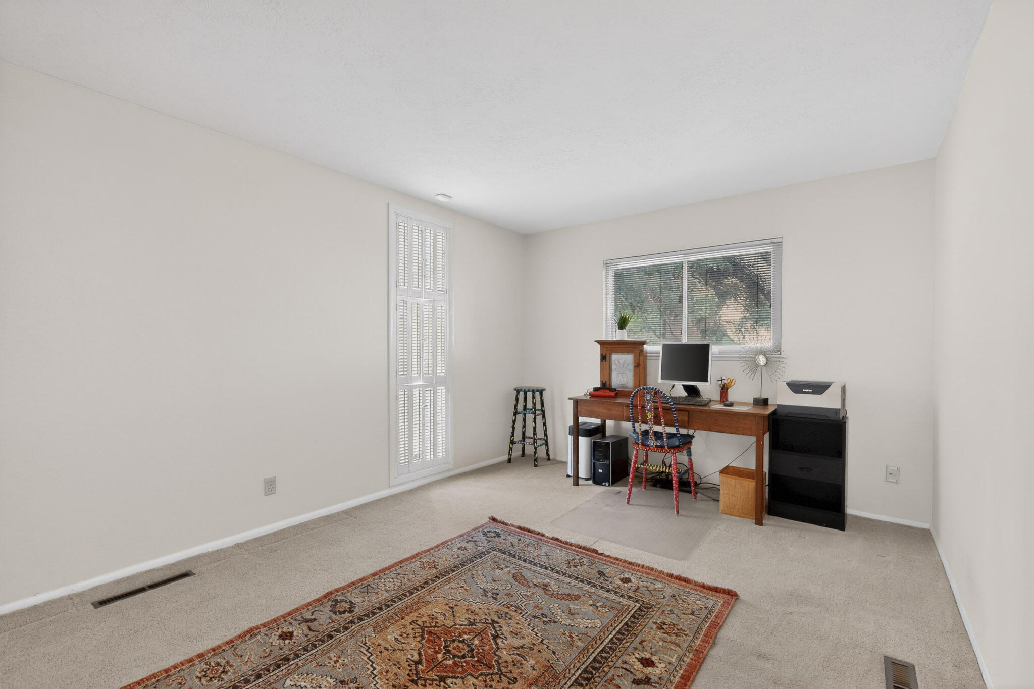 7012 Arroyo Del Oso Avenue NE