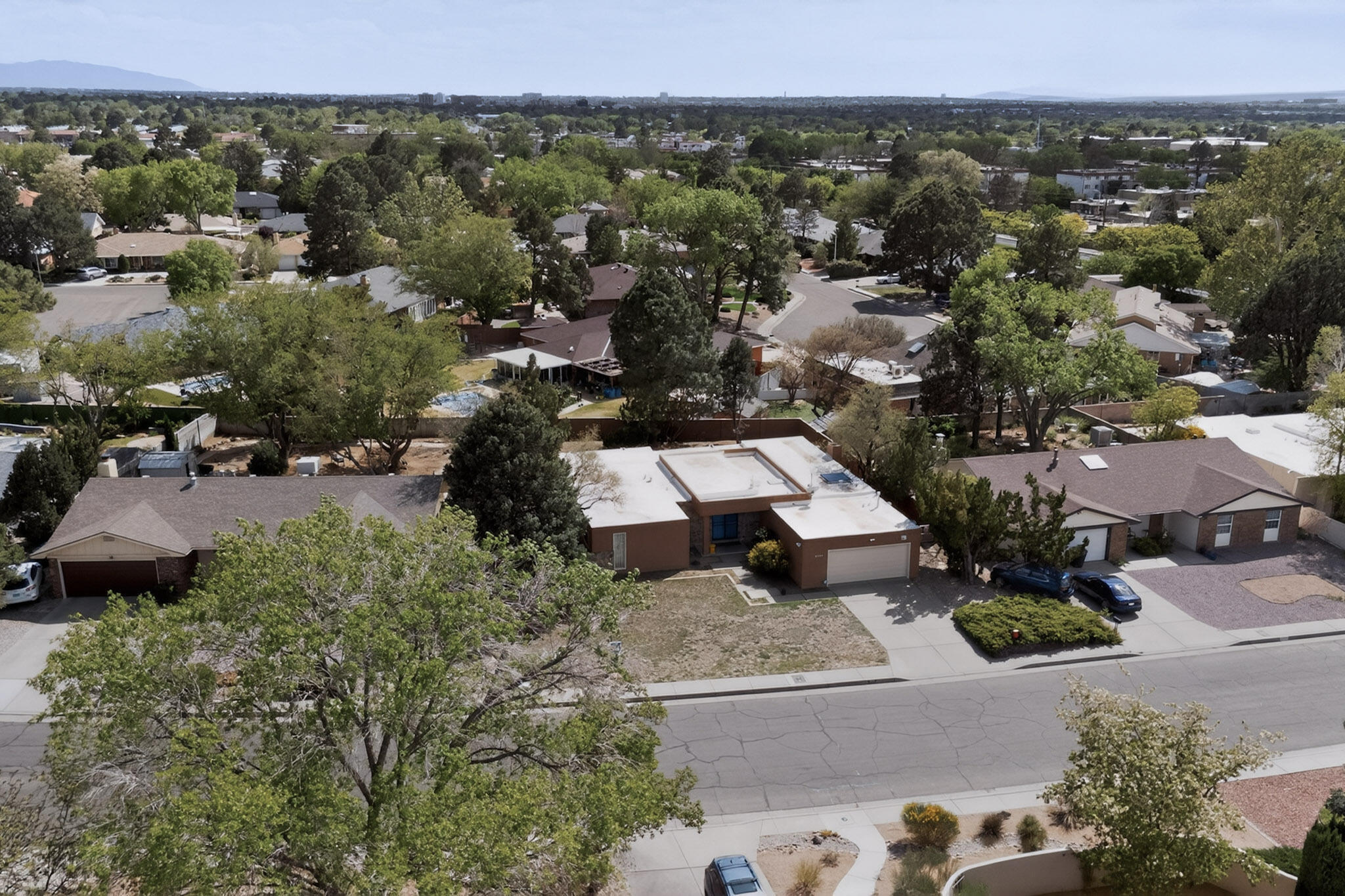 7012 Arroyo Del Oso Avenue NE
