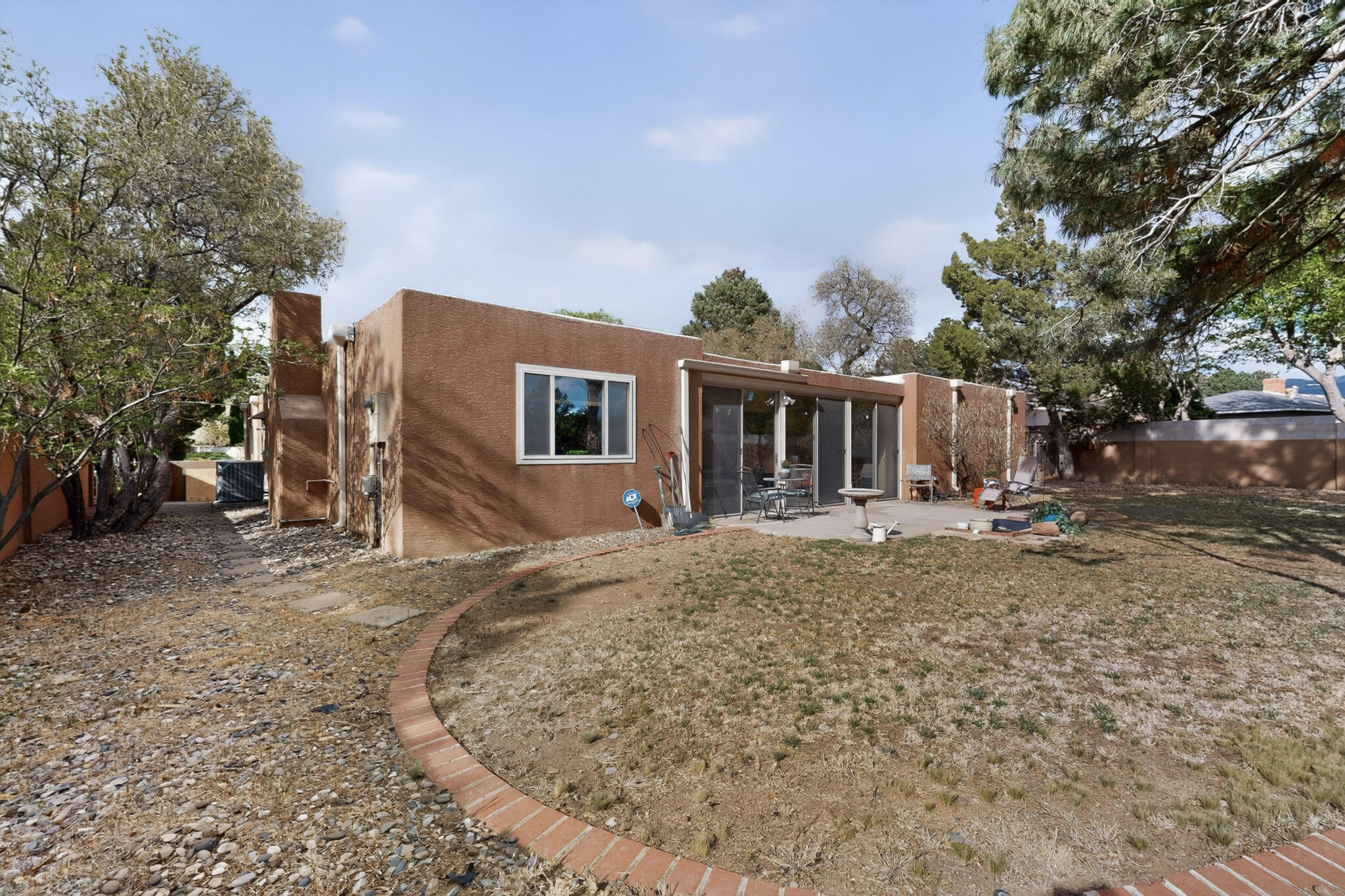 7012 Arroyo Del Oso Avenue NE