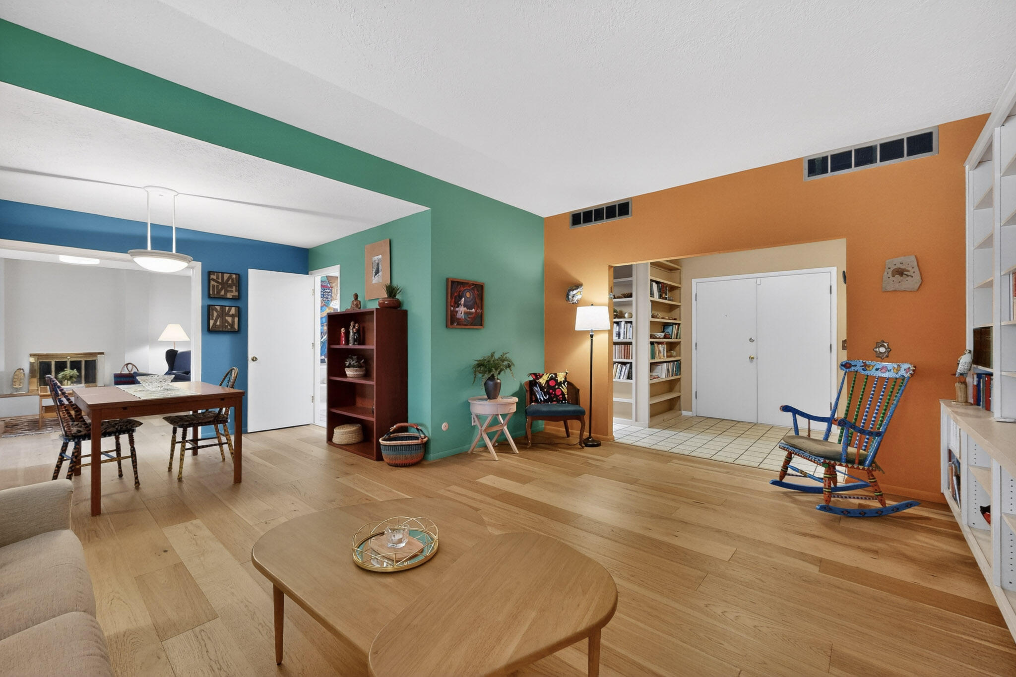 7012 Arroyo Del Oso Avenue NE