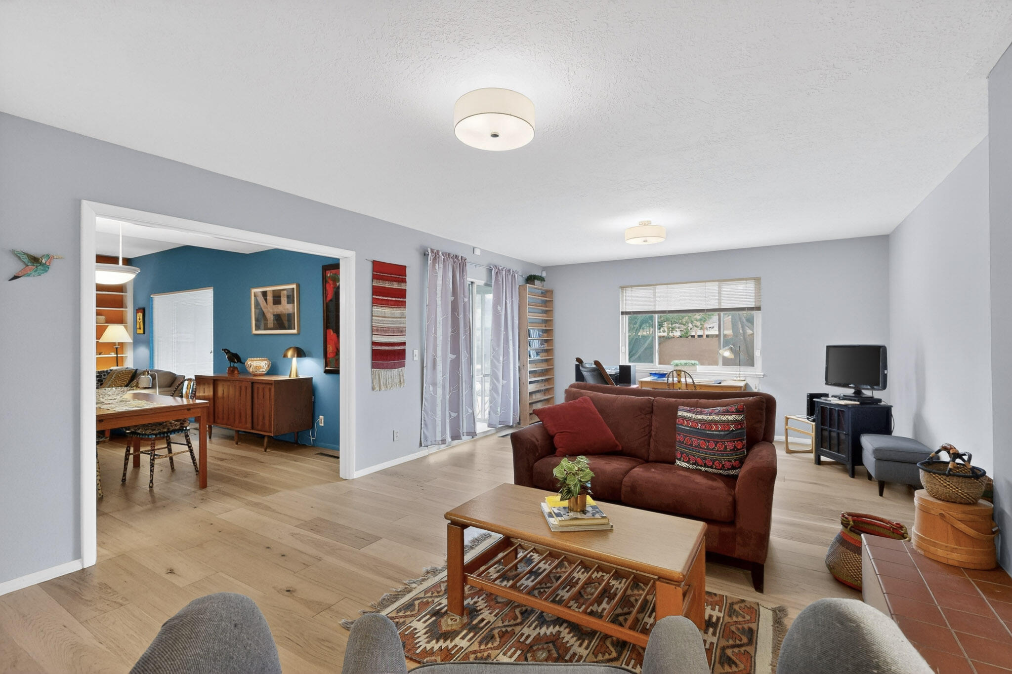 7012 Arroyo Del Oso Avenue NE