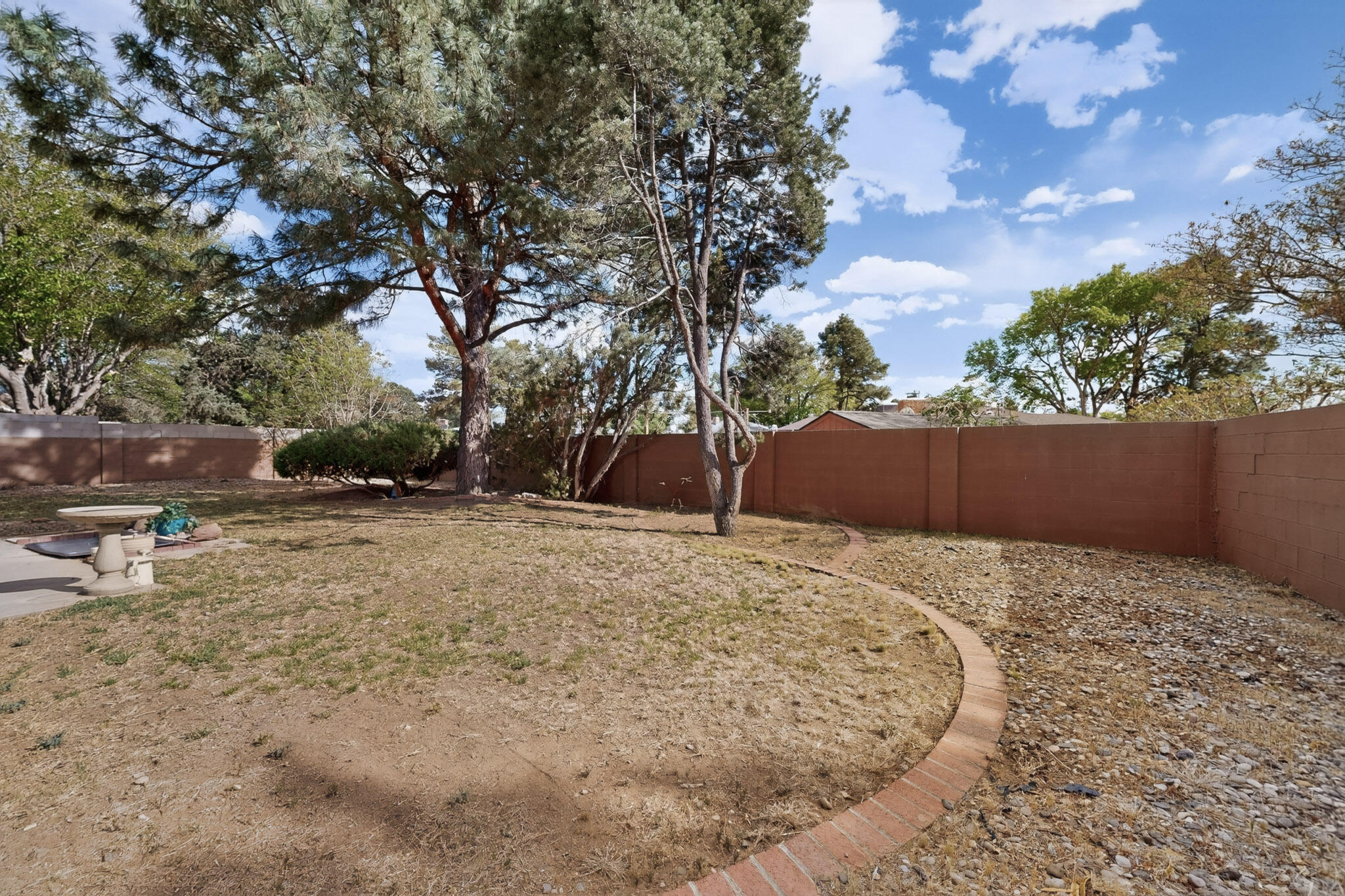 7012 Arroyo Del Oso Avenue NE