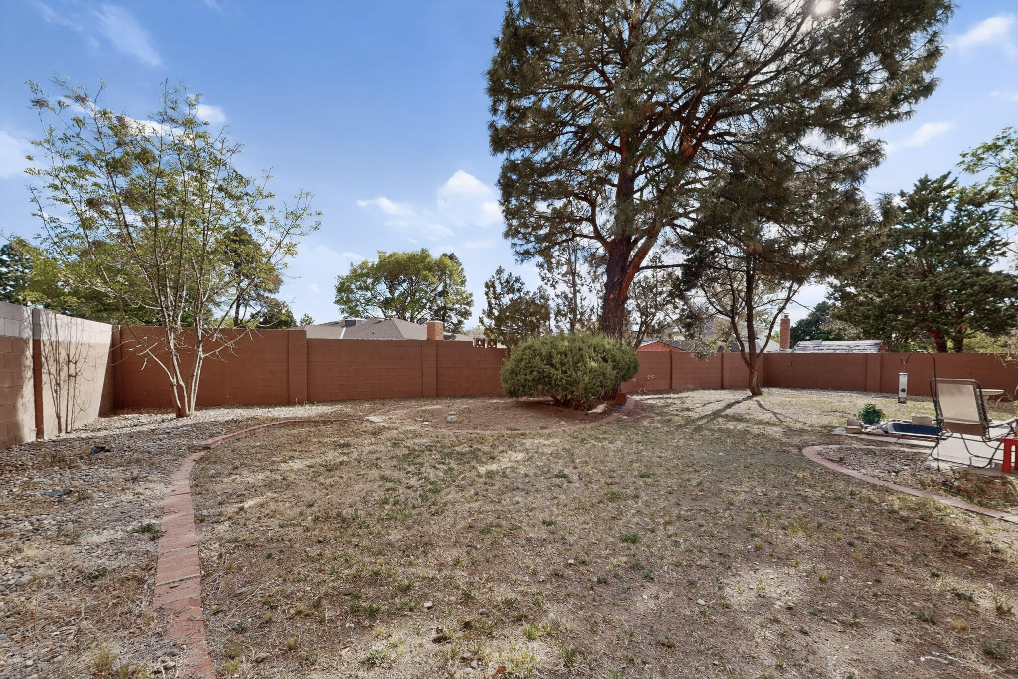 7012 Arroyo Del Oso Avenue NE