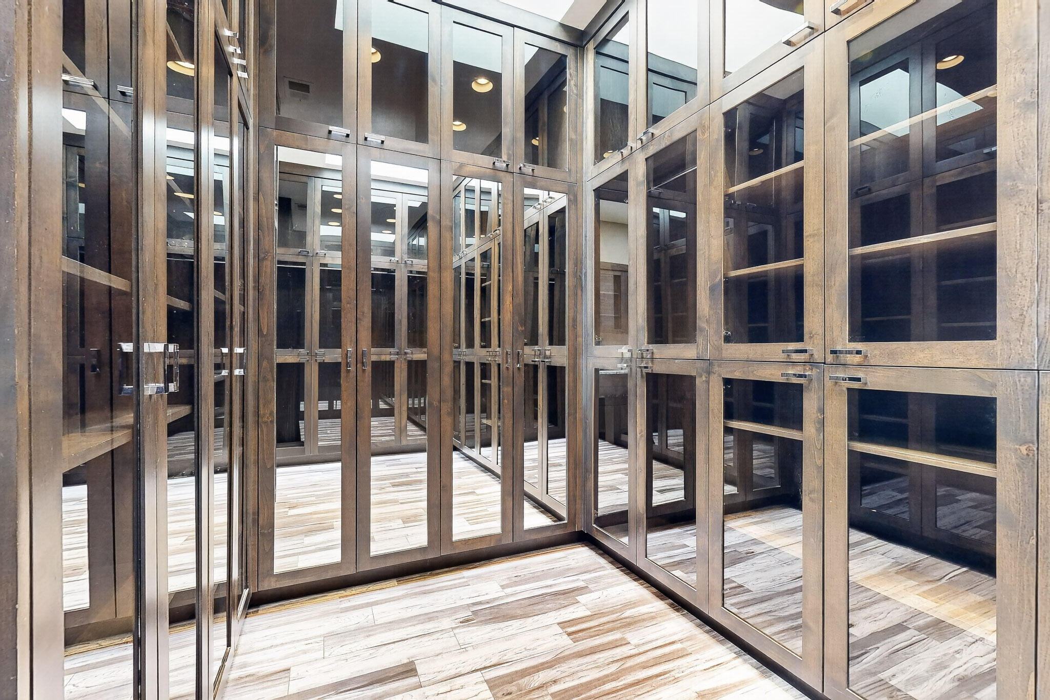 8815 Silver Oak Lane NE