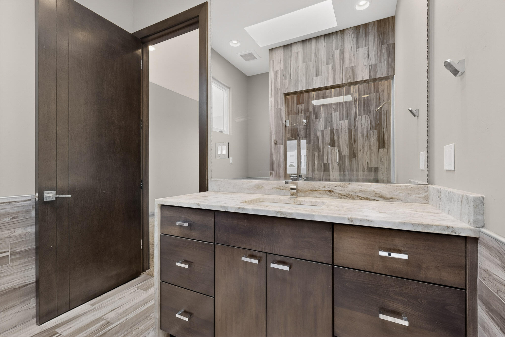 8815 Silver Oak Lane NE