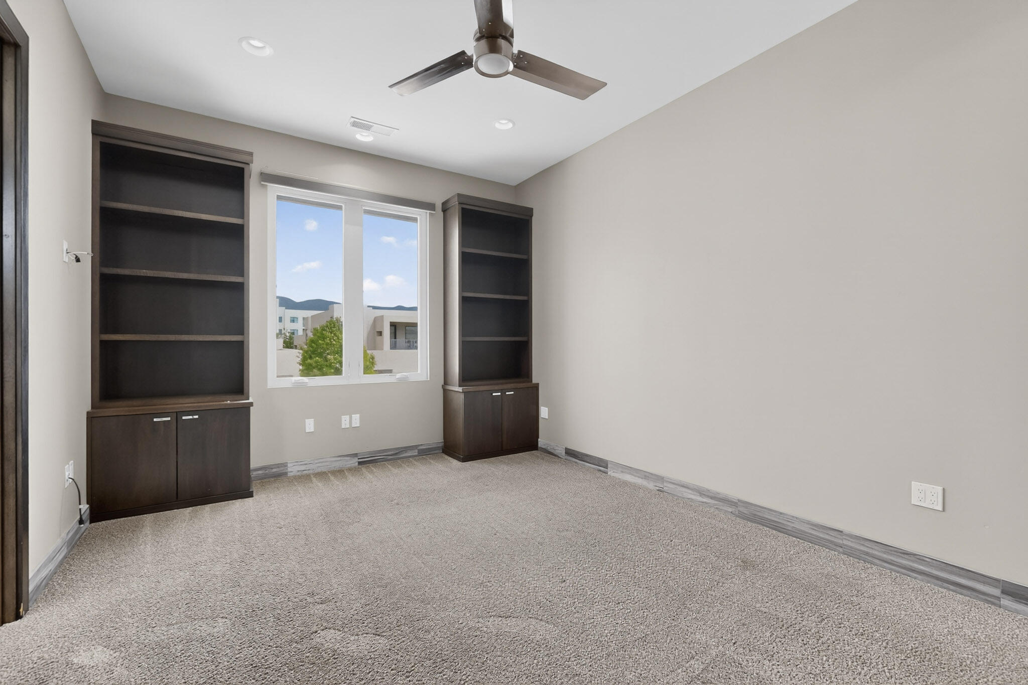 8815 Silver Oak Lane NE