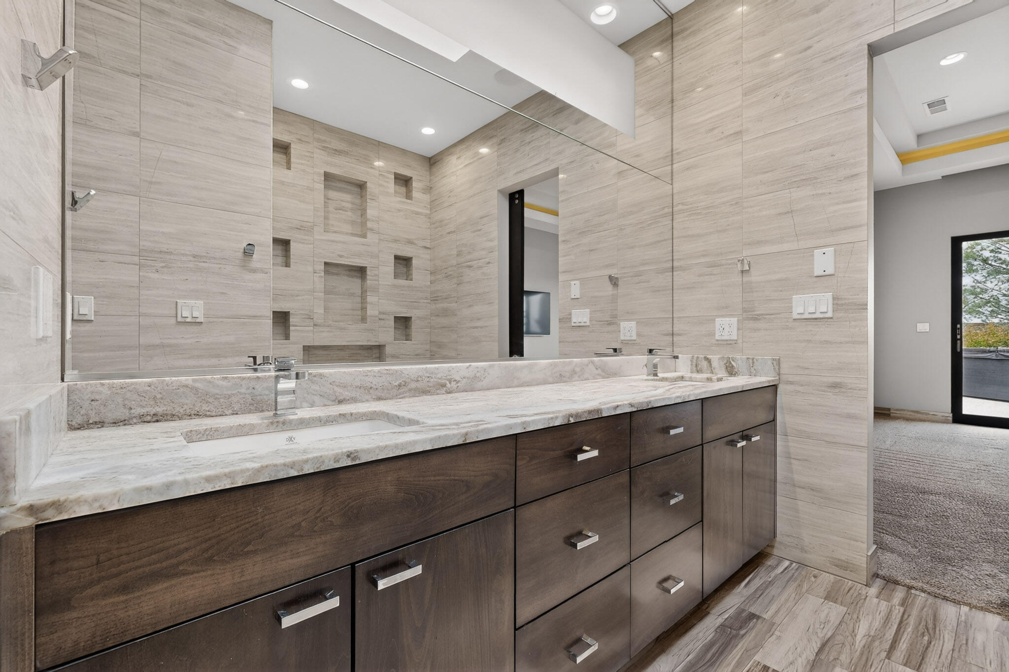 8815 Silver Oak Lane NE