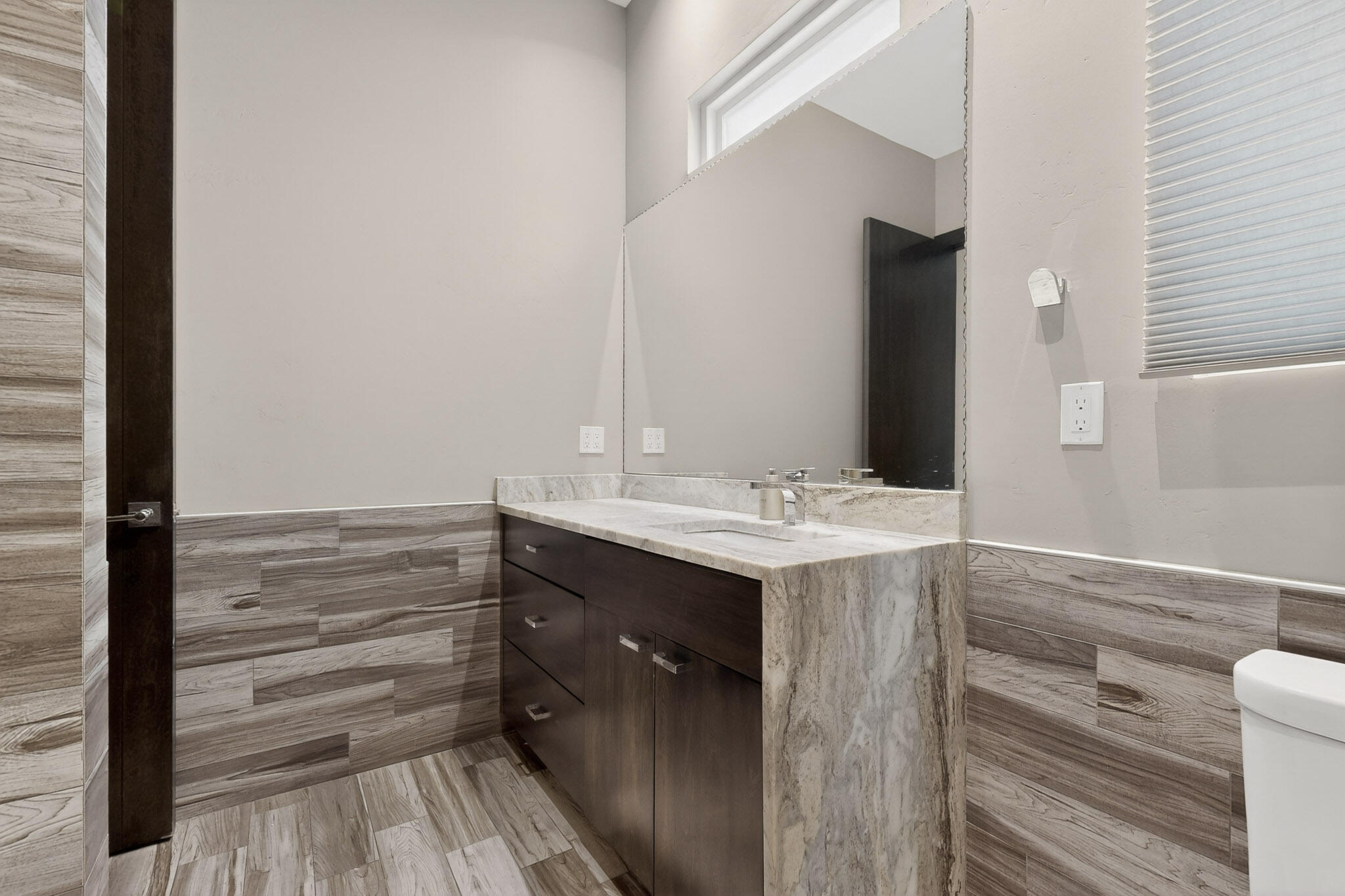 8815 Silver Oak Lane NE